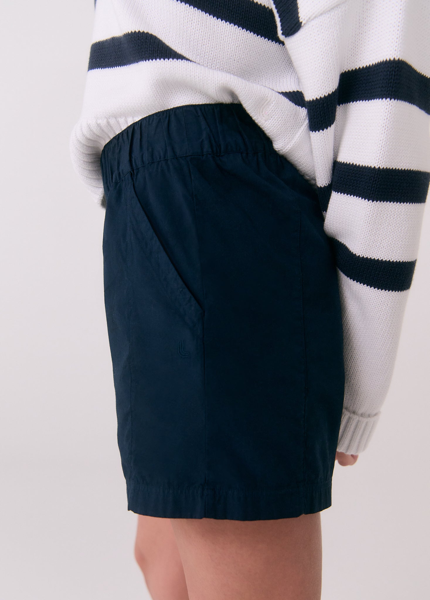 Lolë Cruise Shorts in Outerspace navy