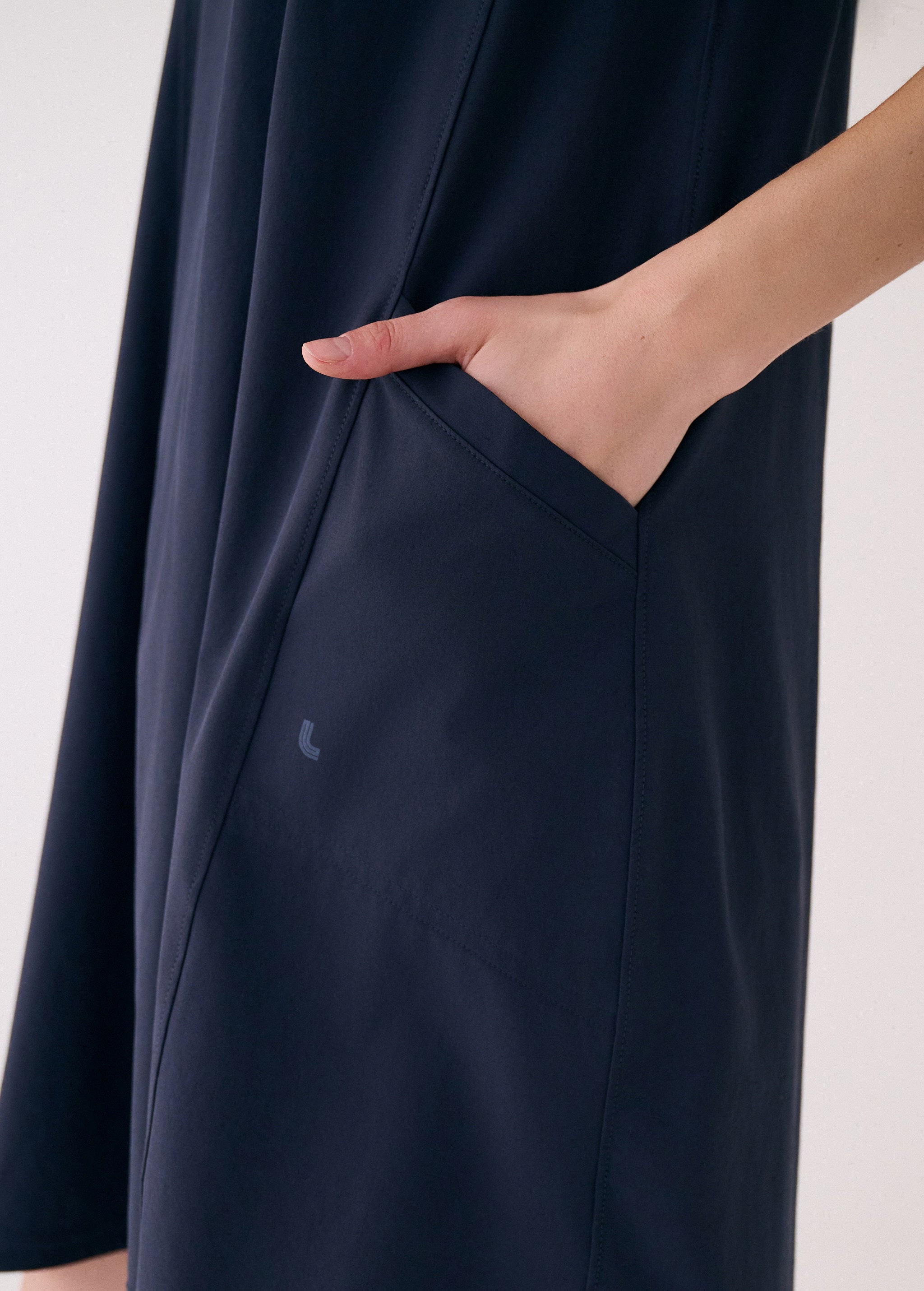 Lolë Olivie Swing Dress in Outerspace navy
