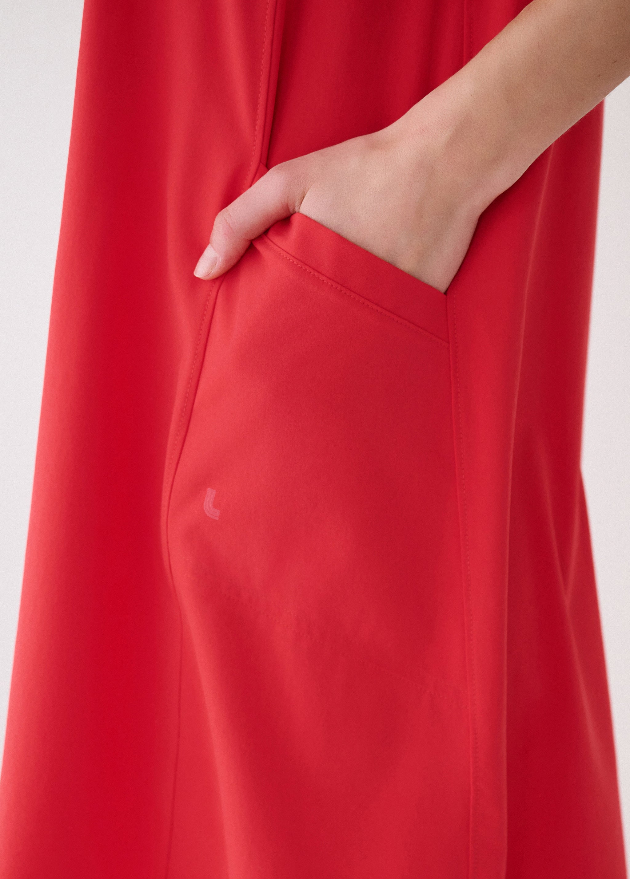 Lolë Olivie Swing Dress in Poppy red