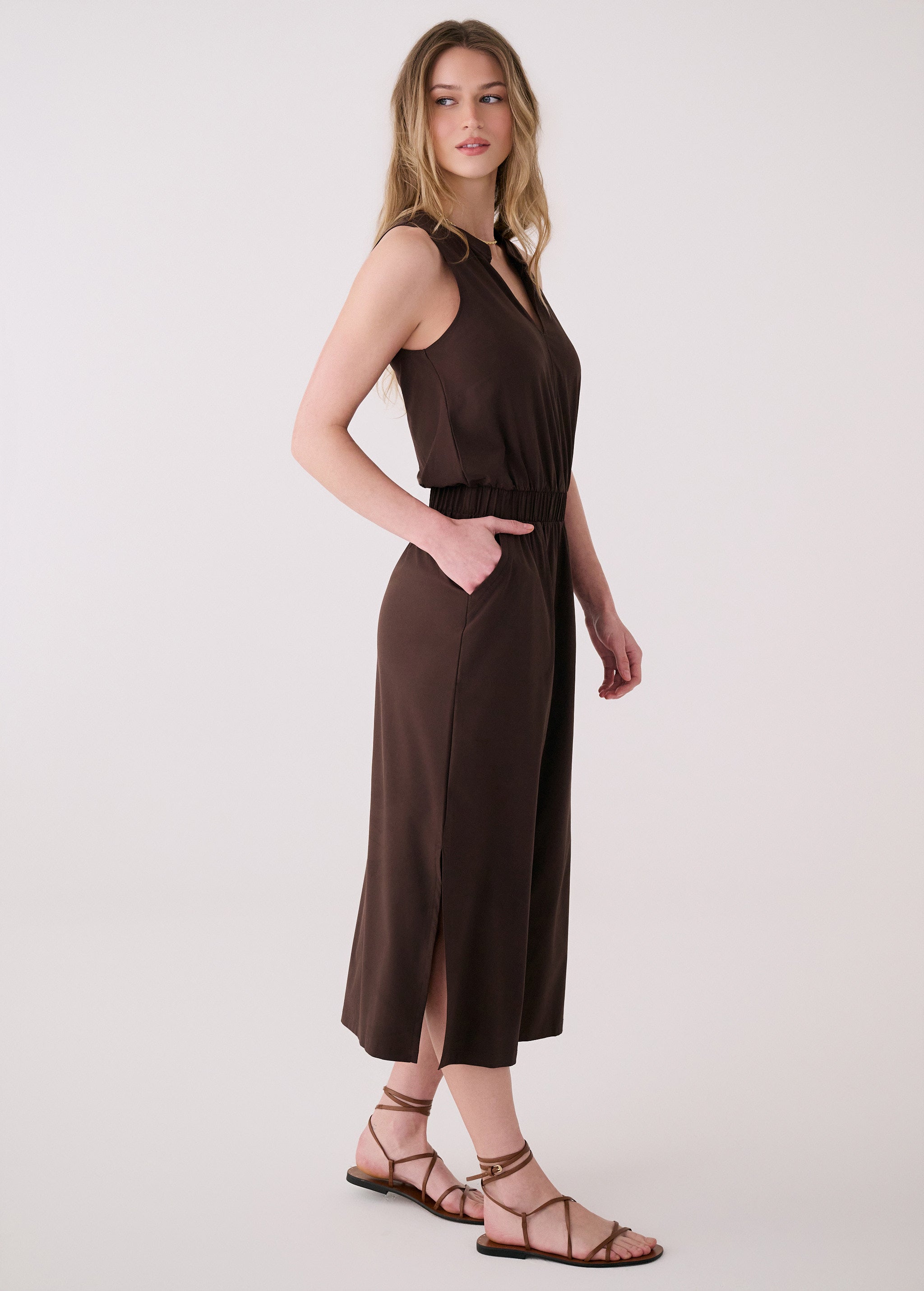 Lolë Olivie Midi Dress in Java dark brown