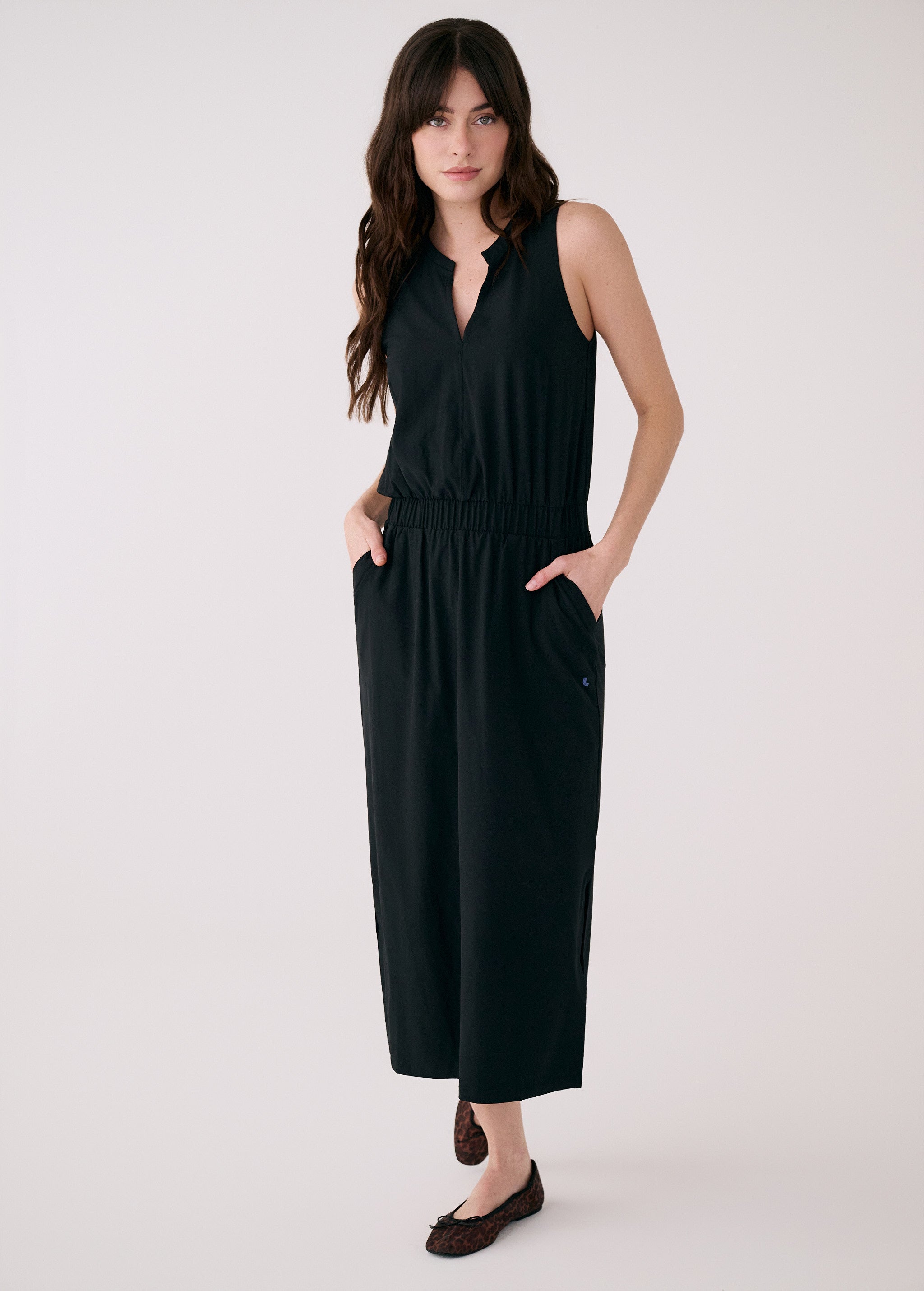 Lolë Olivie Midi Dress in black