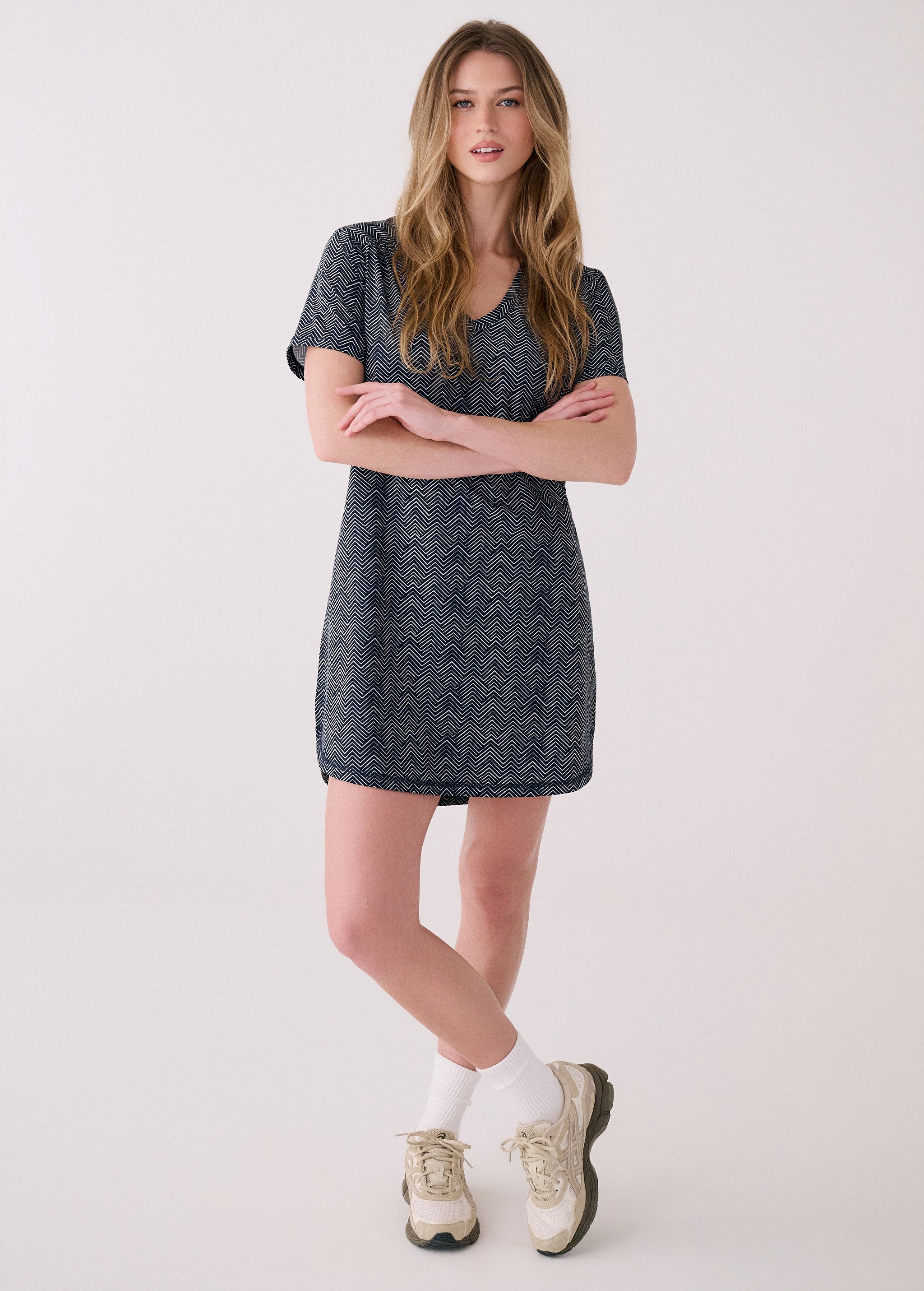 Lolë Olivie V Neck Dress in navy print