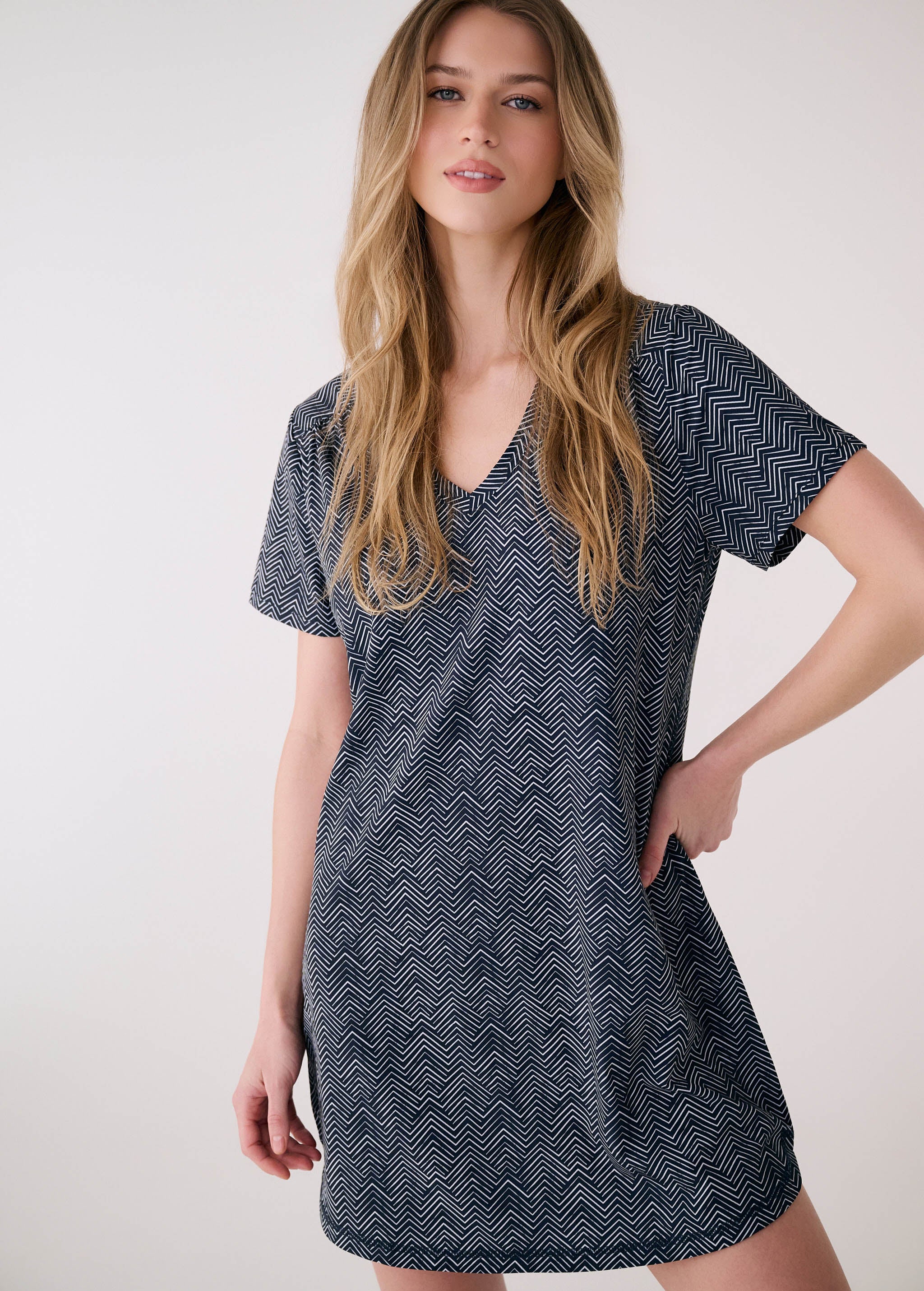 Lolë Olivie V Neck Dress in navy print
