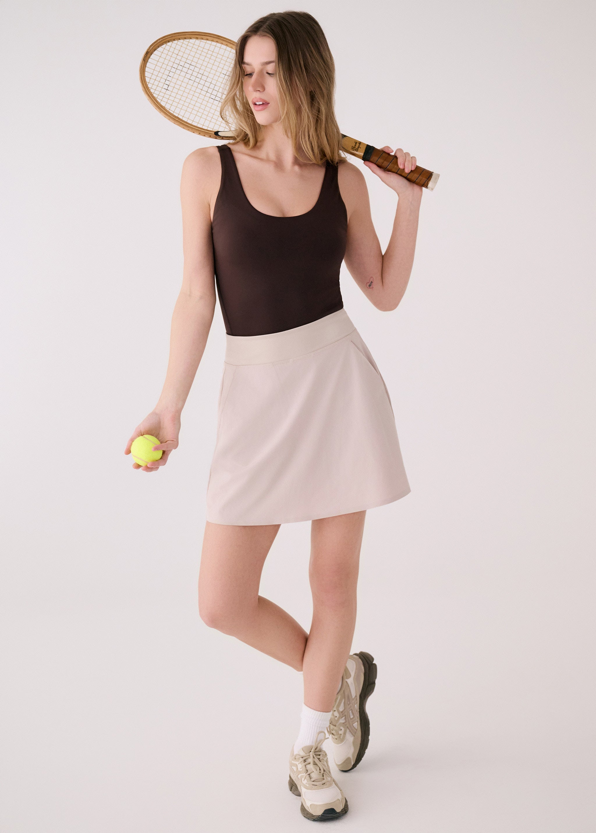 Lolë Olivie Skort in Abalone pale greige