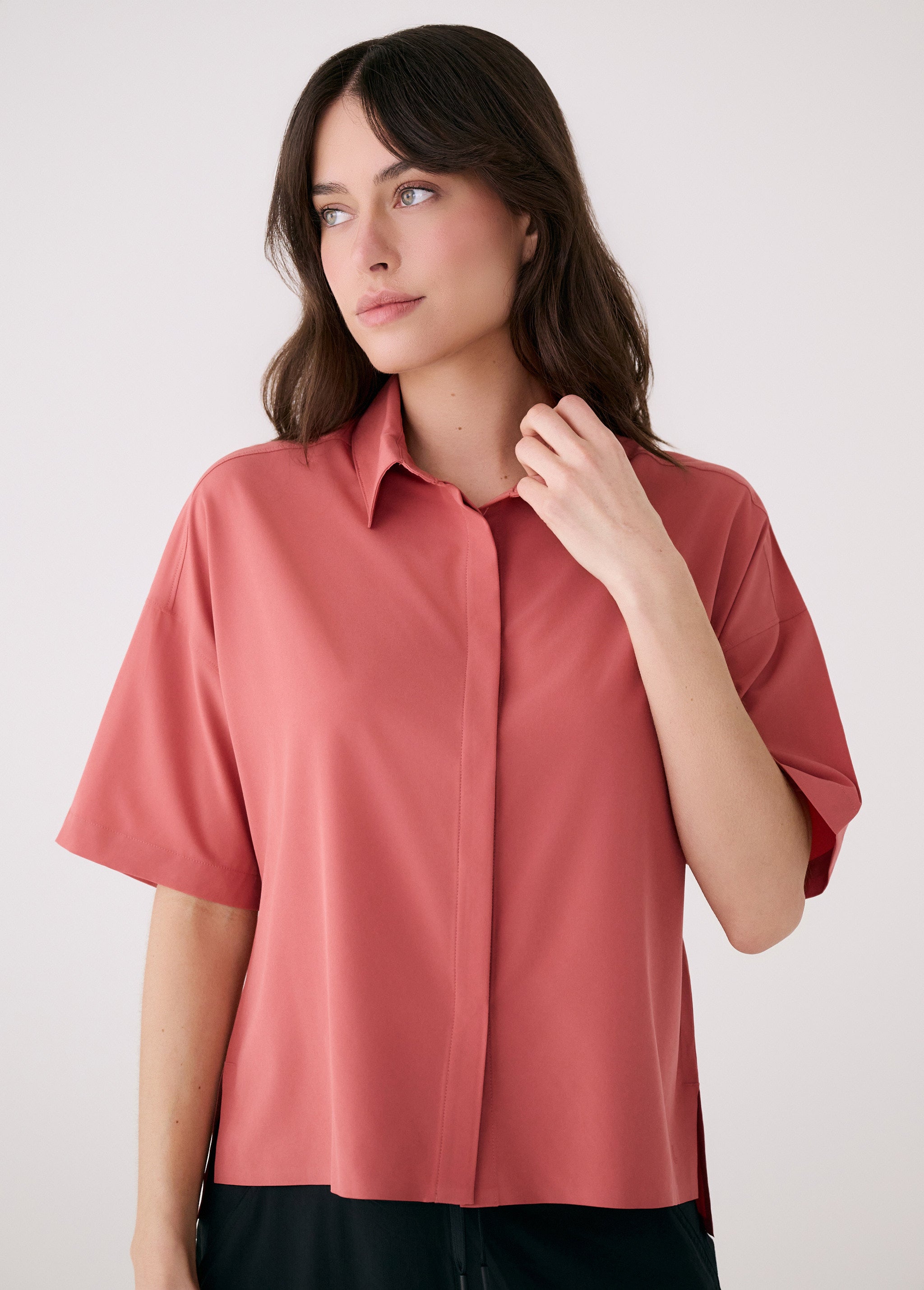 Lolë Olivie shirt in dusty rose, front view on model — short-sleeve boxy button-up