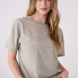 Lolë Olivie Short Sleeve in sage green print