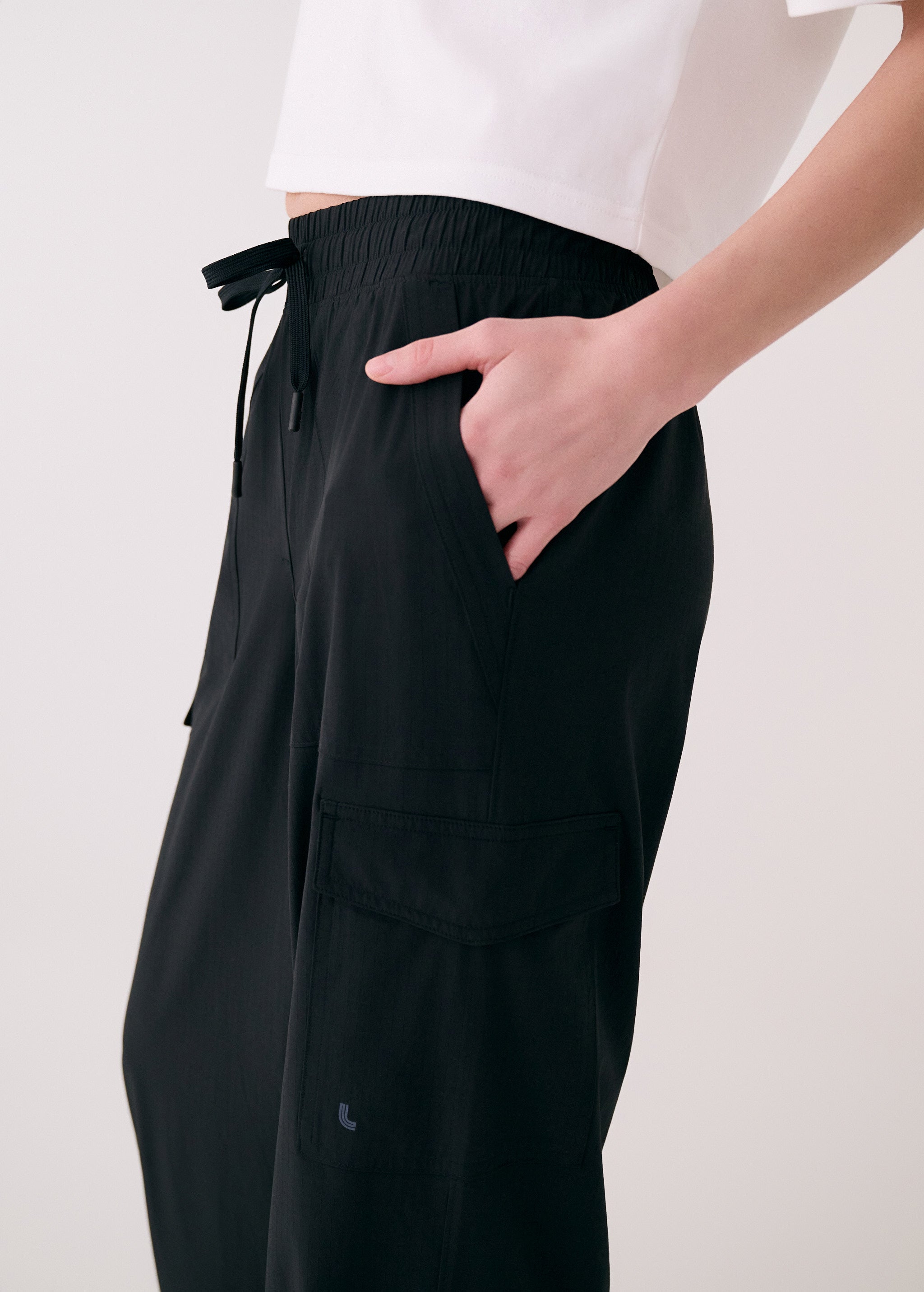 Lolë Sofia Cargo Pant in black