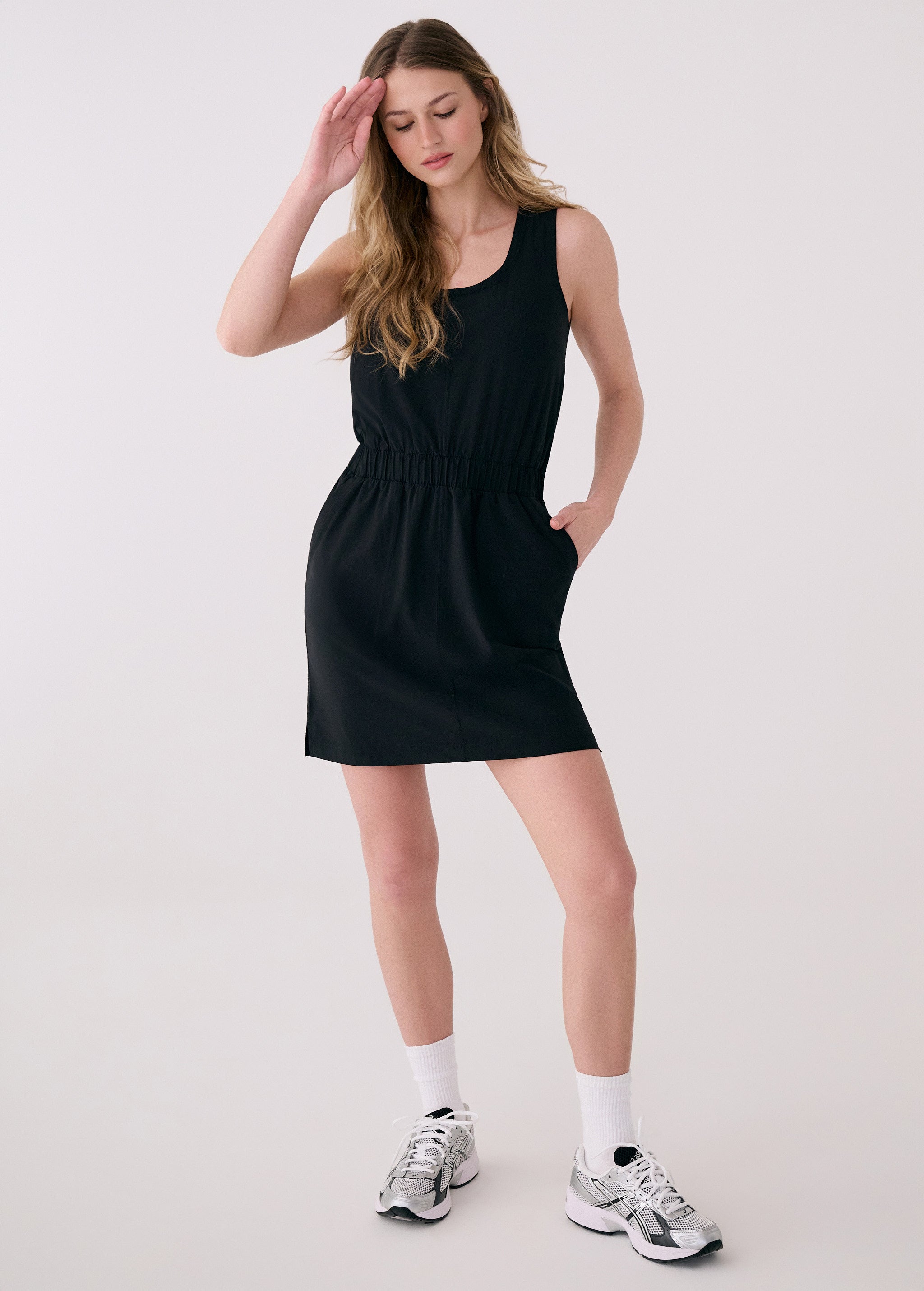 Lolë Sofia Scoop Neck Dress in black