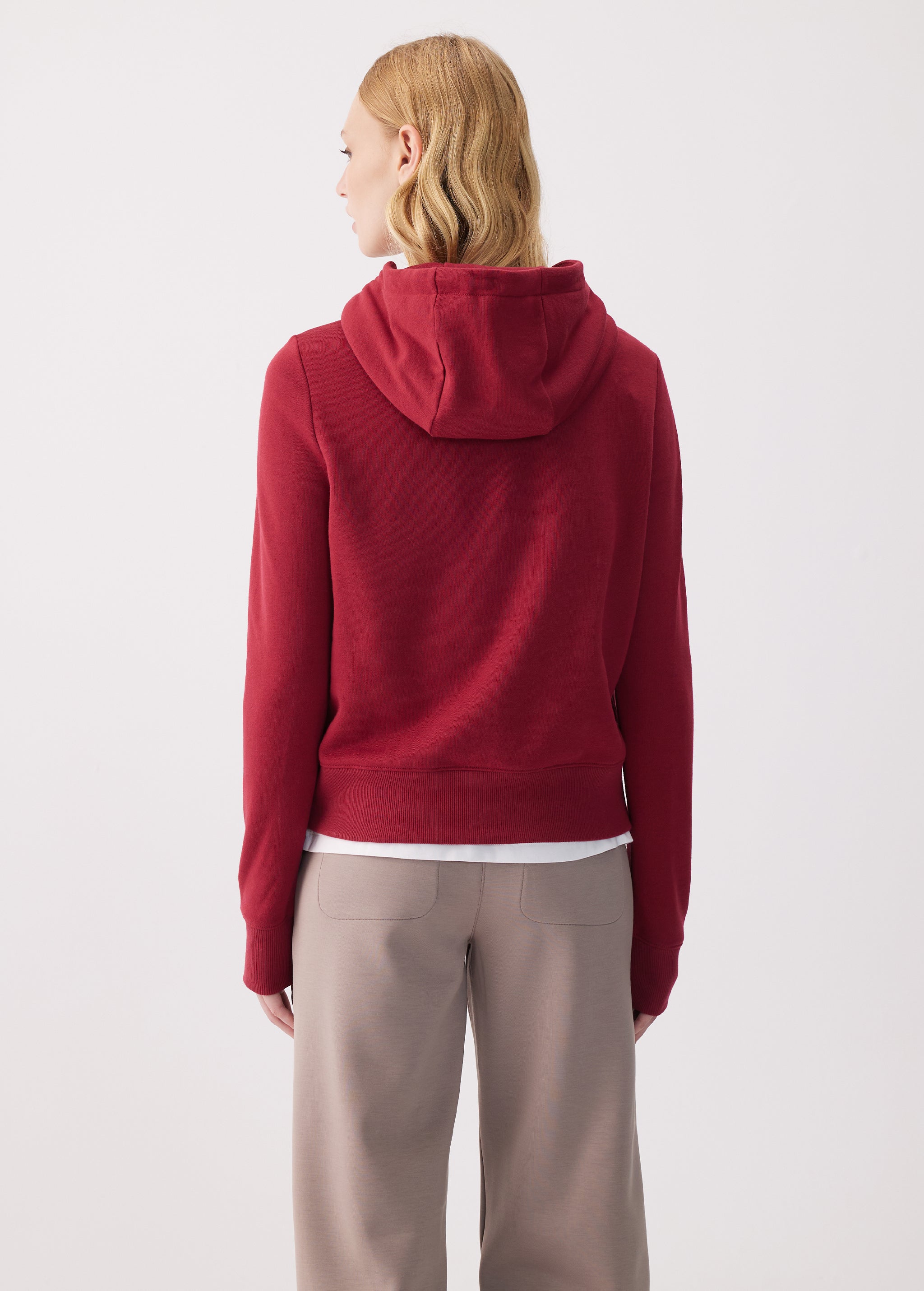 Lolë Icone Pullover Hoodie in Garnet dark red