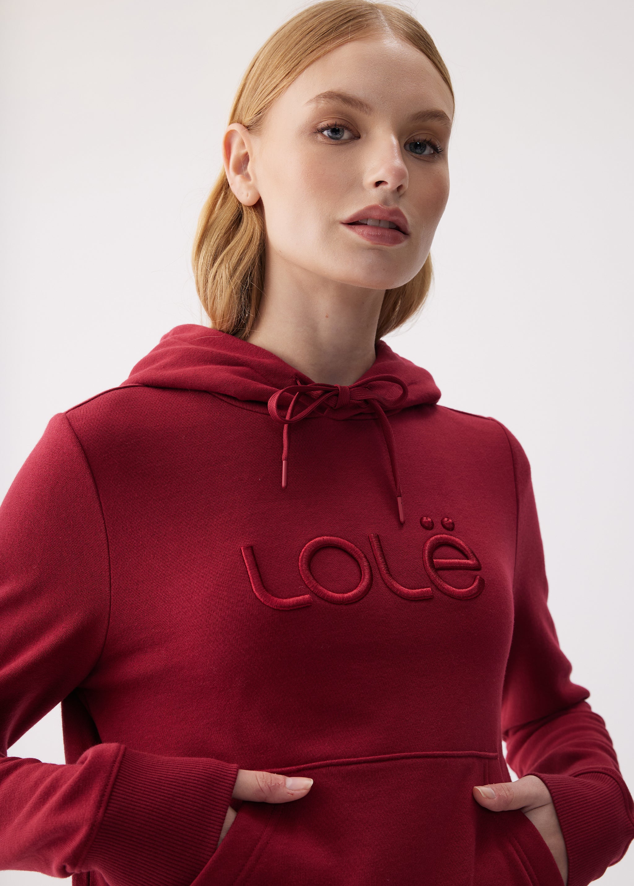 Lolë Icone Pullover Hoodie in Garnet dark red