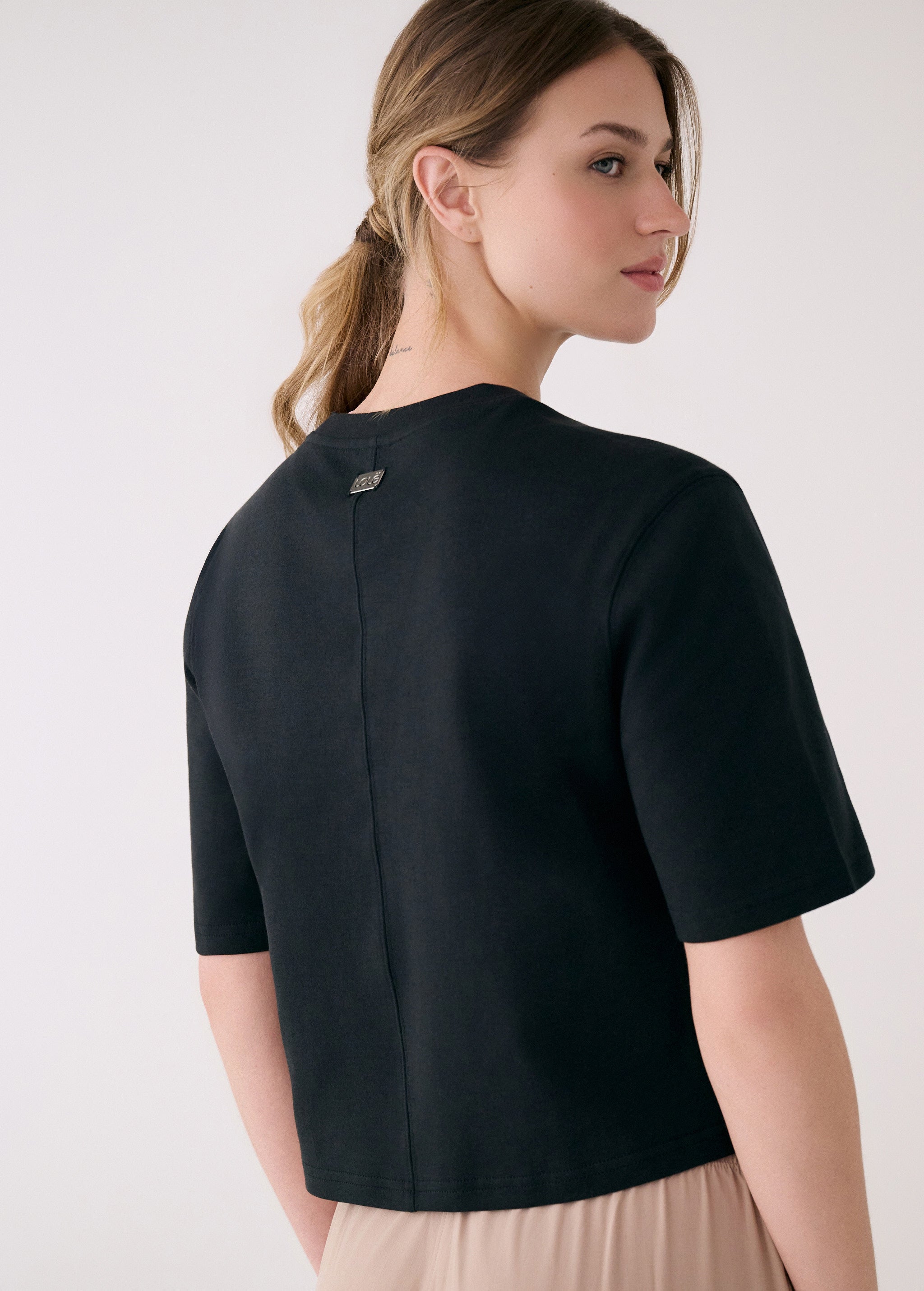 Lolë Core T-shirt in black