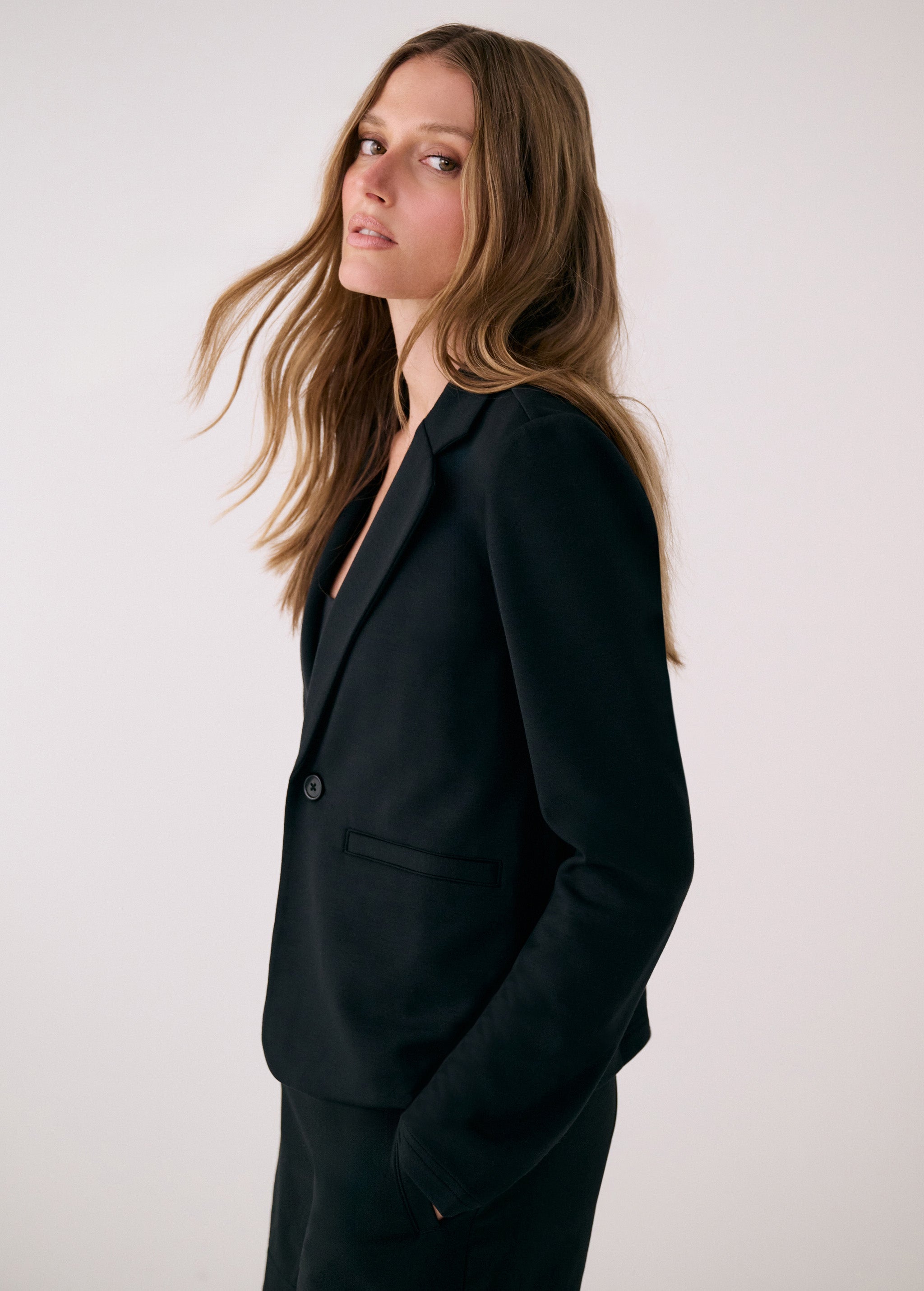 Lolë Flow Blazer in black