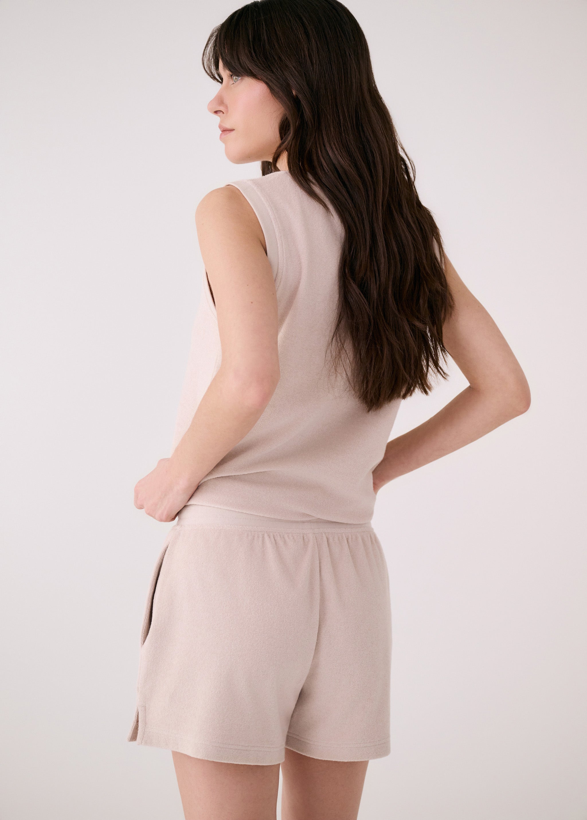 Lolë Coastal Shorts in Abalone pale greige