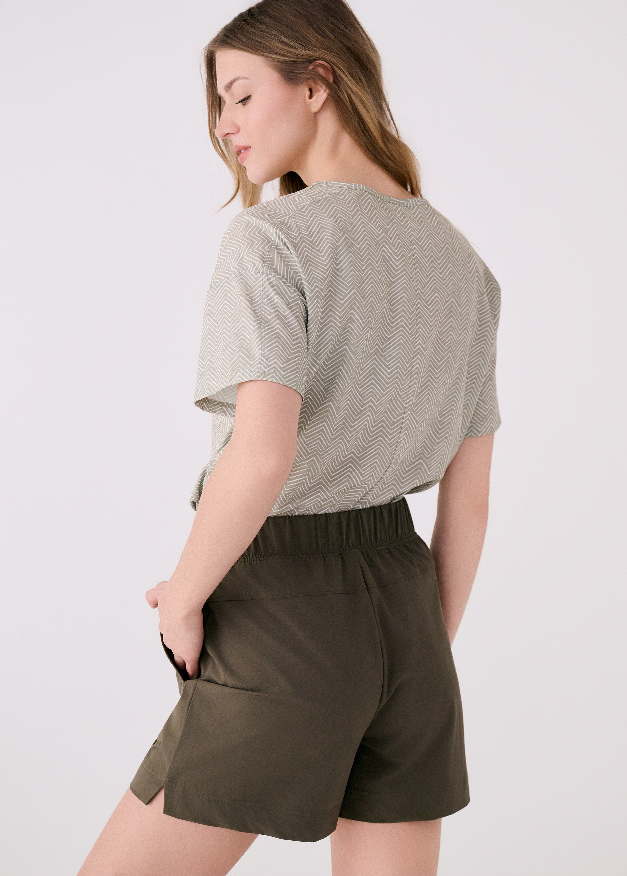 Lolë Olivie Shorts in Moss olive green
