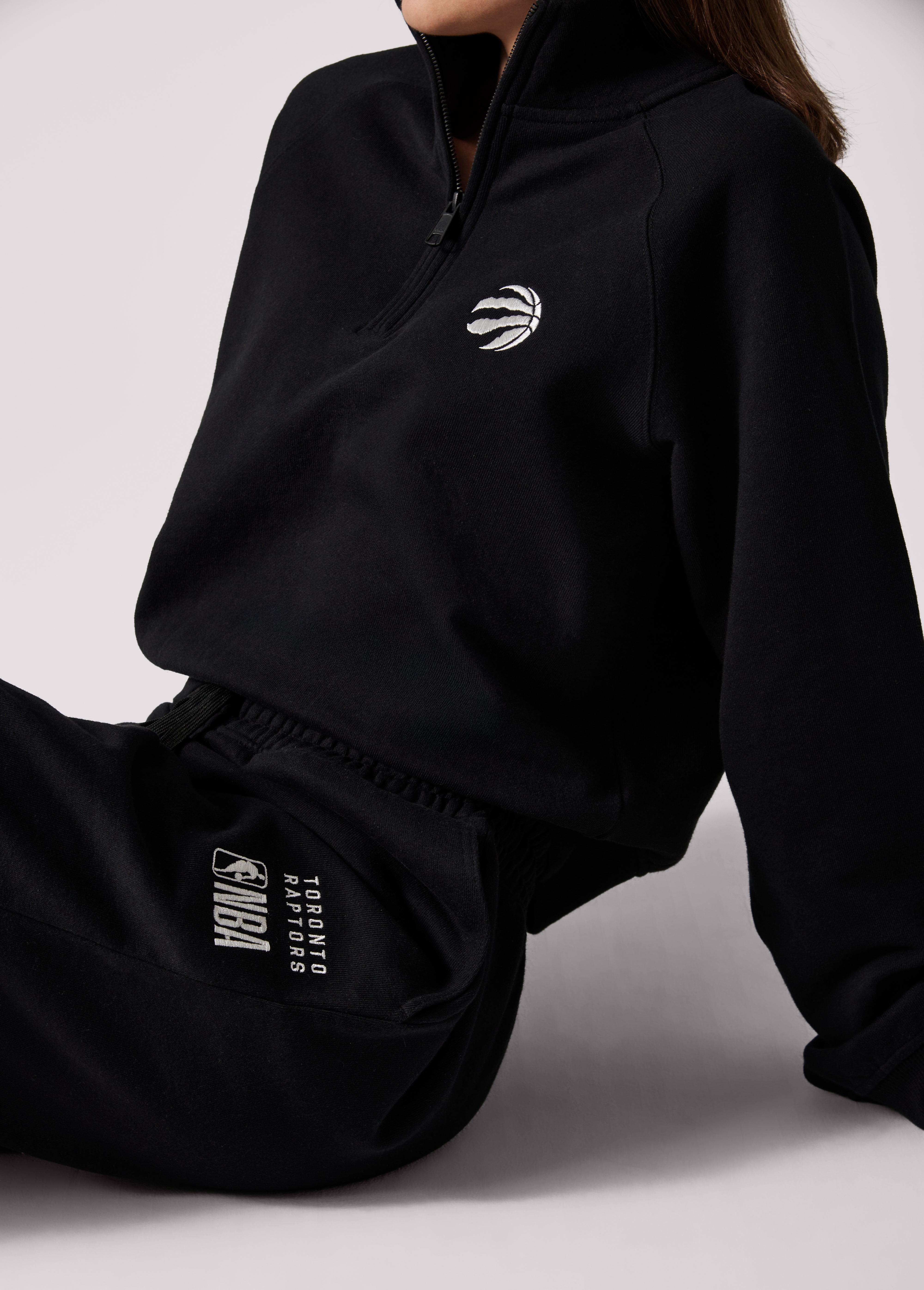 Cropped 1/4 Zip Raptors