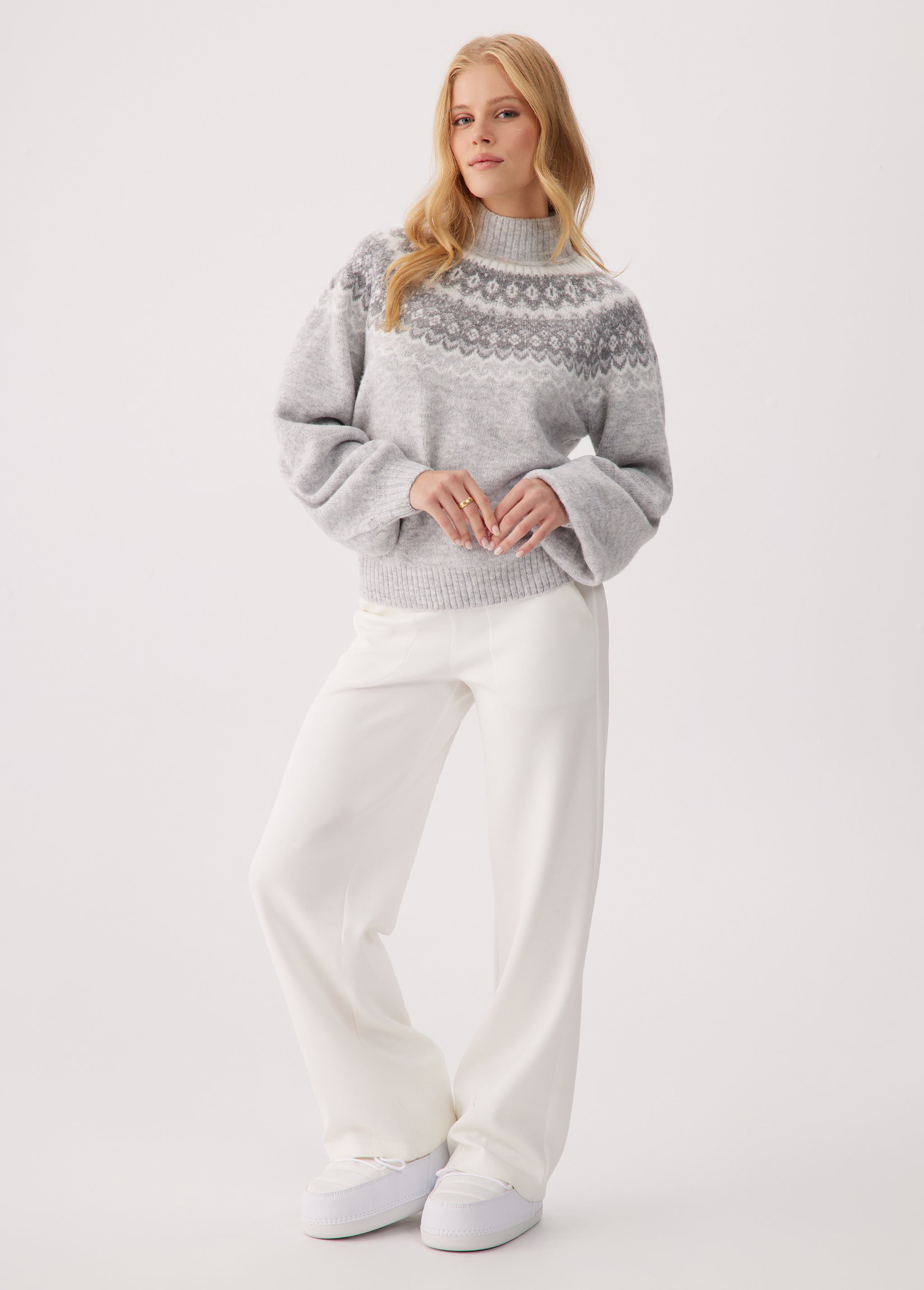 Caryn Pullover Sweater