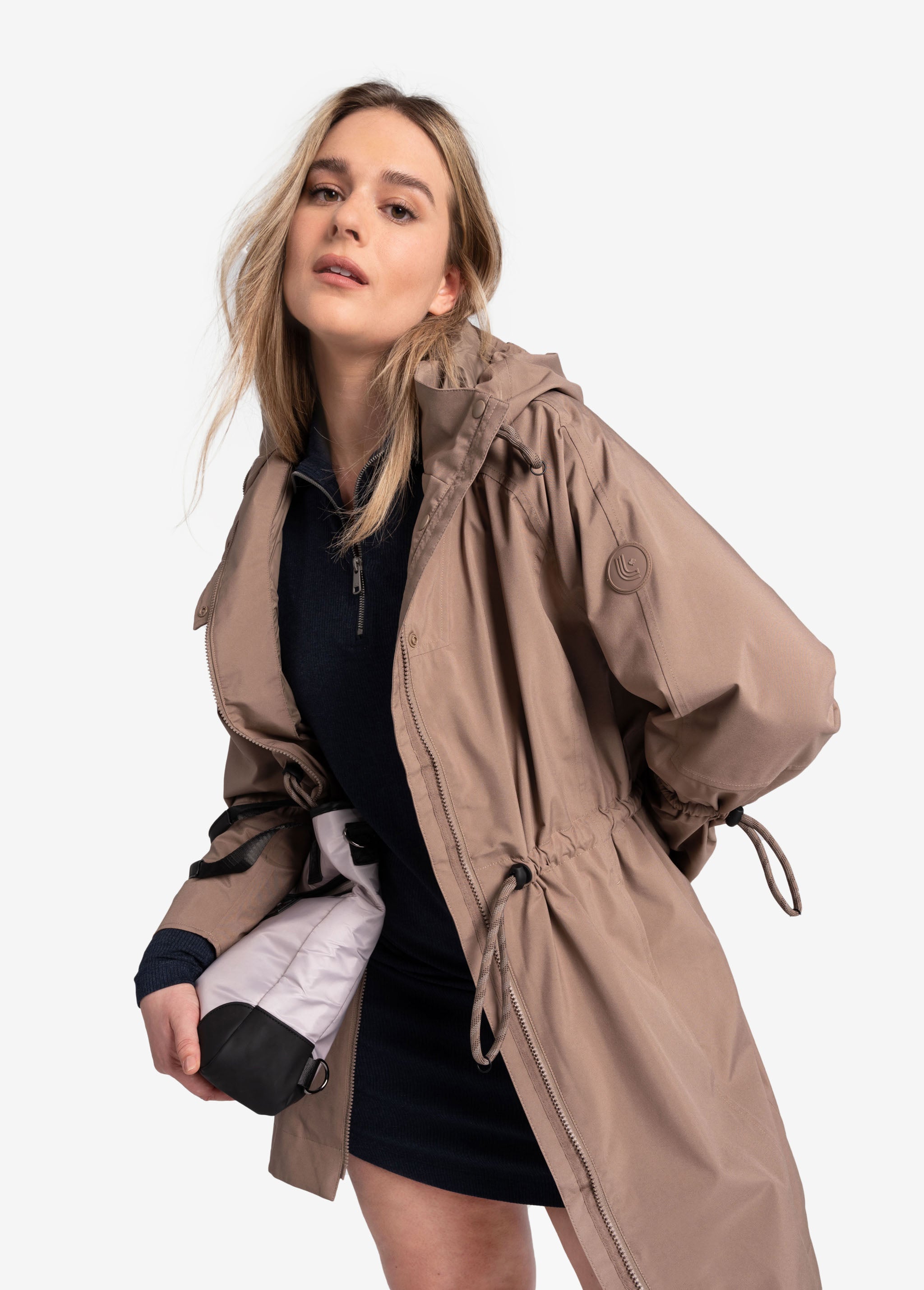Lolë Piper Oversized Packable Rain Jacket in Fossil taupe