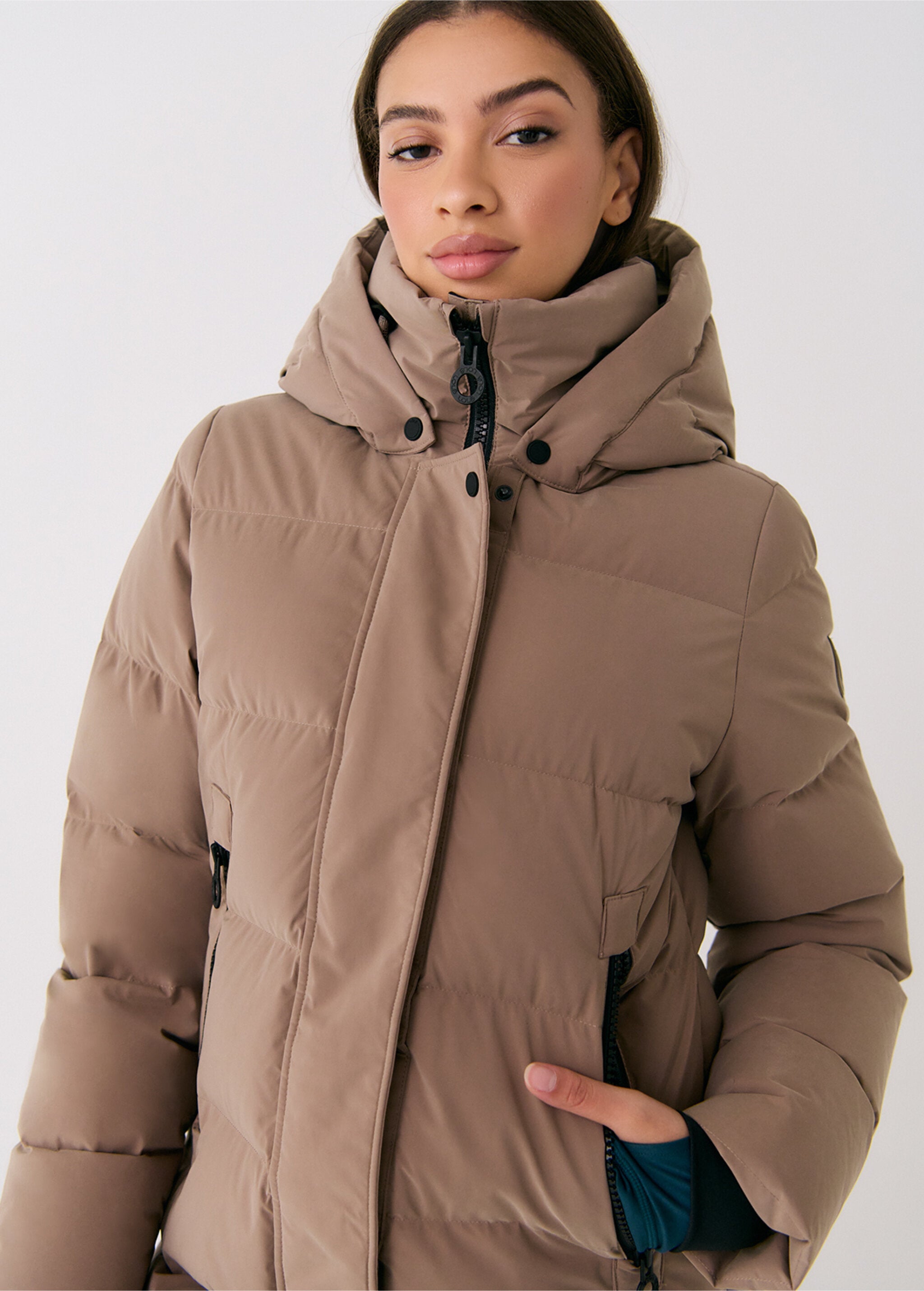 Lolë Après Down Winter Jacket in Fossil taupe — achieve full-body warmth with this longline city jacket
