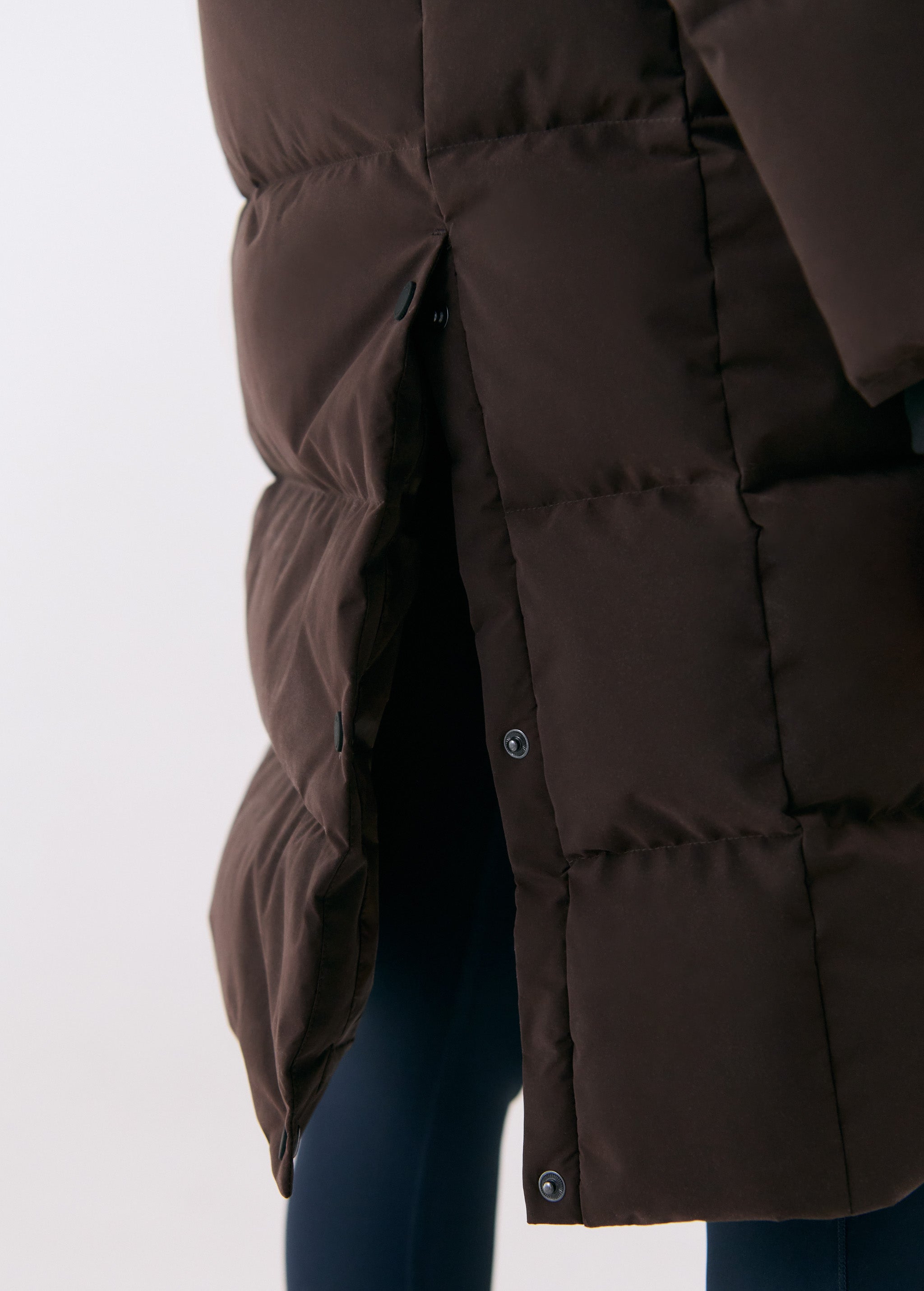 Lolë Après Down Winter Jacket in Java dark brown — achieve full-body warmth with this longline city jacket