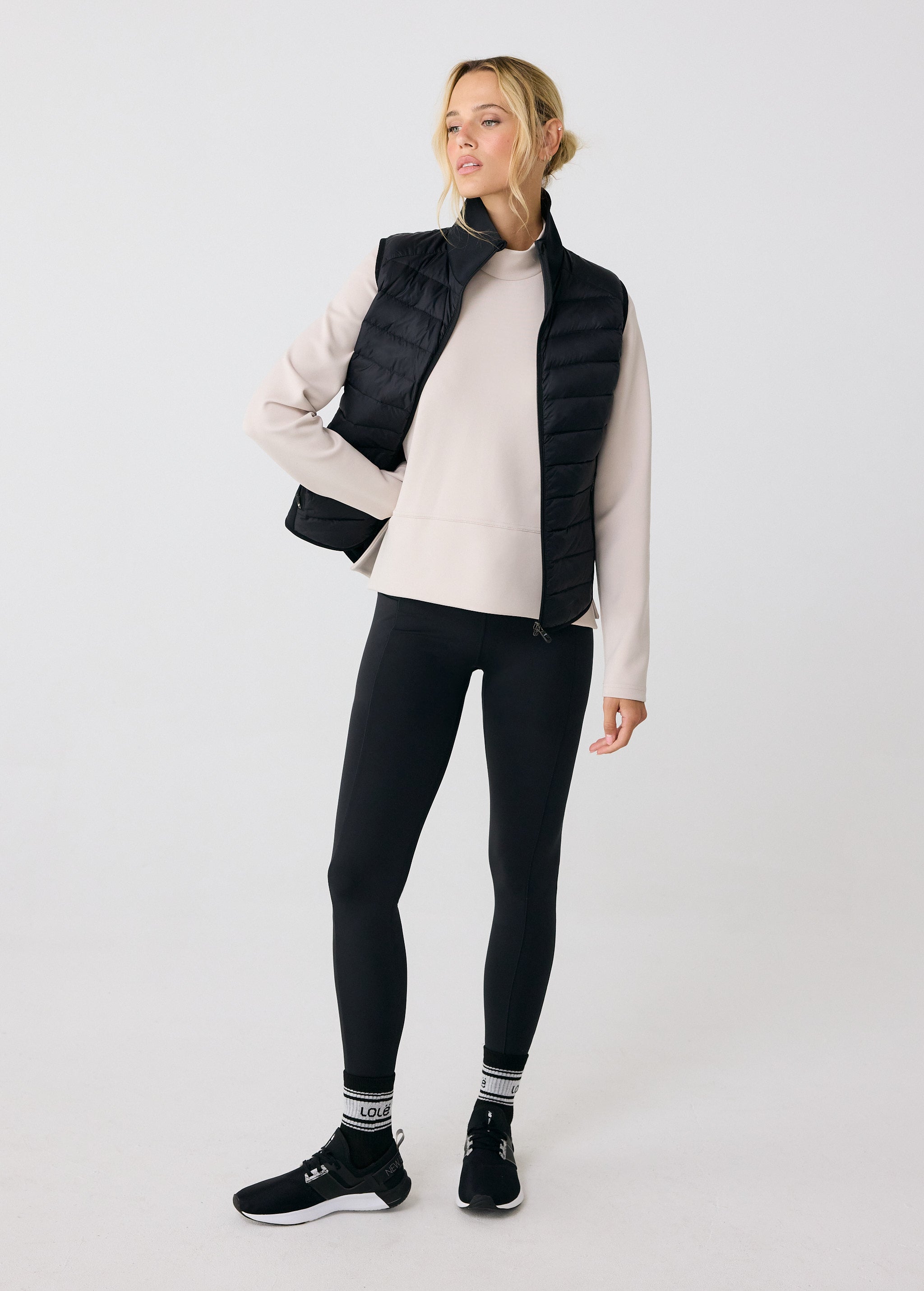 Lolë Just Insulated Vest in black