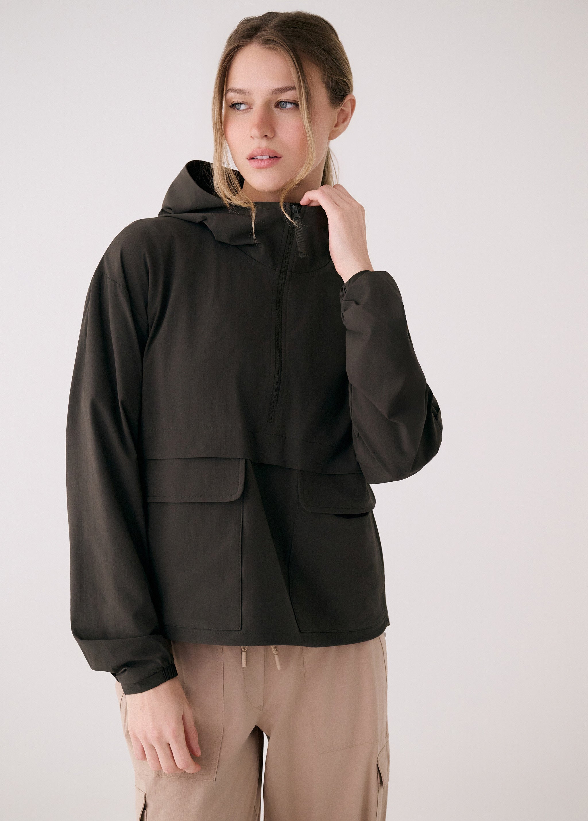 Lolë Sofia Anorak in olive