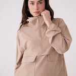 Lolë Sofia Anorak in Sandshell beige