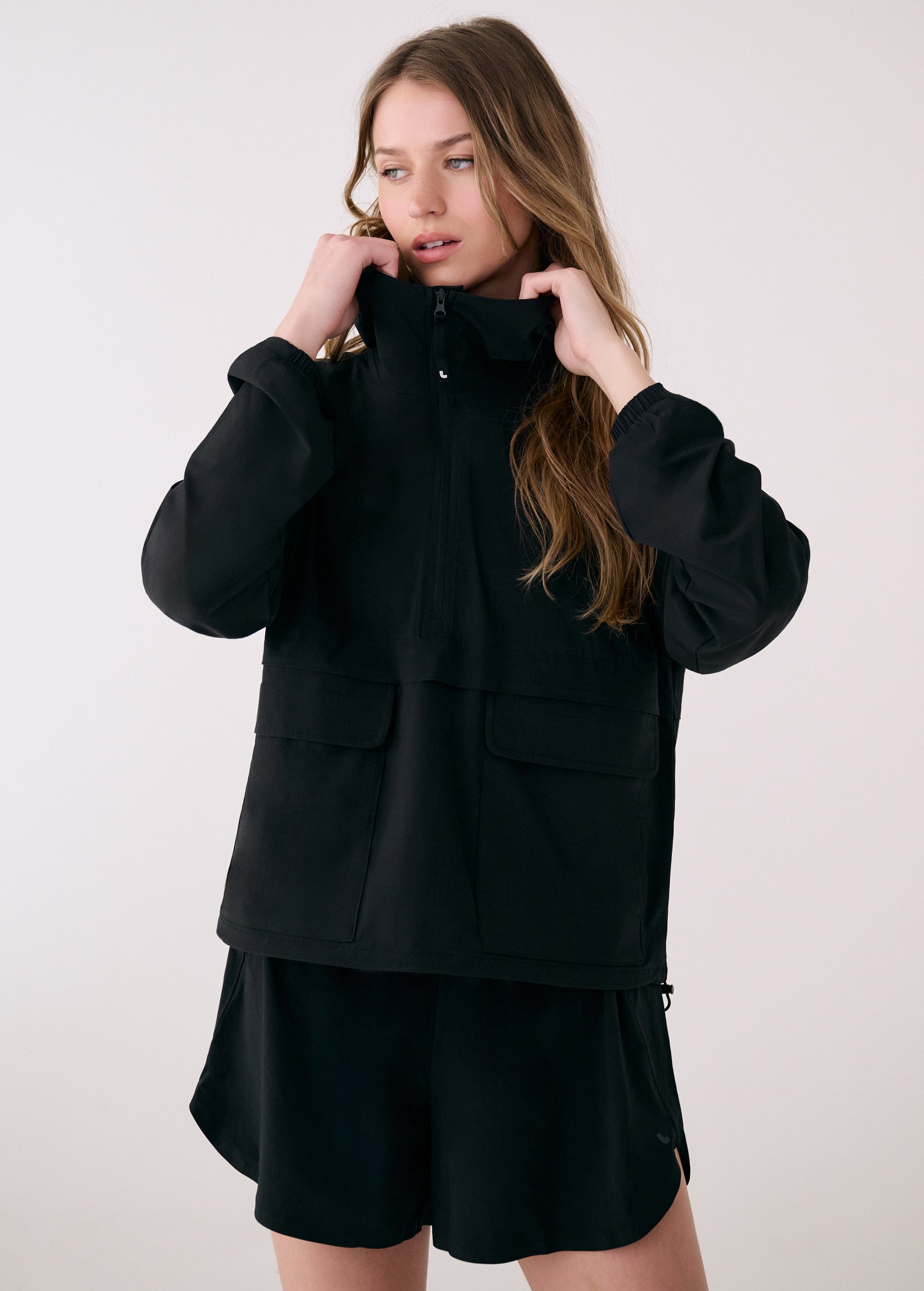 Lolë Sofia Anorak in black