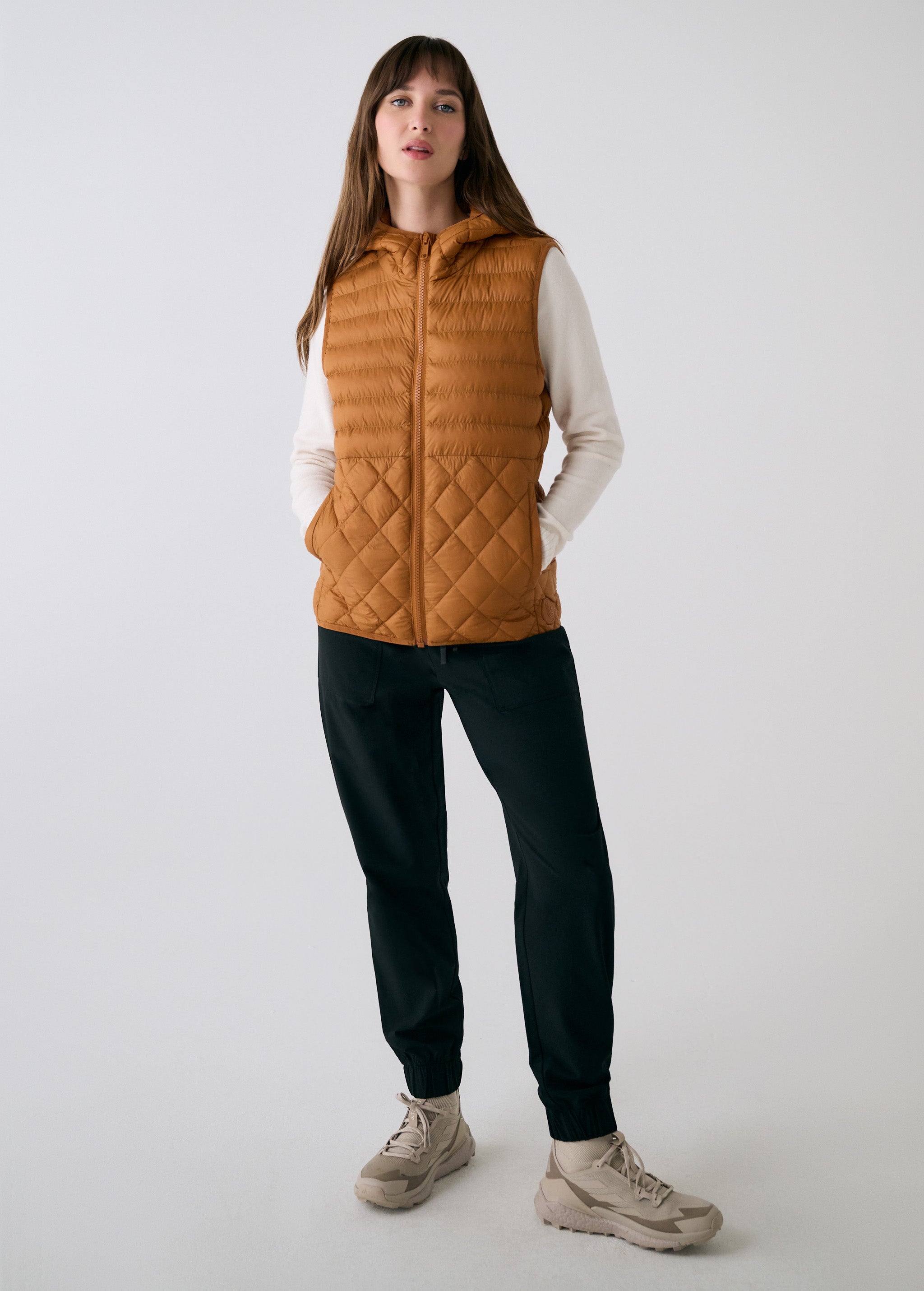 Lolë The Base Insulated Packable Vest in Ginger camel brown