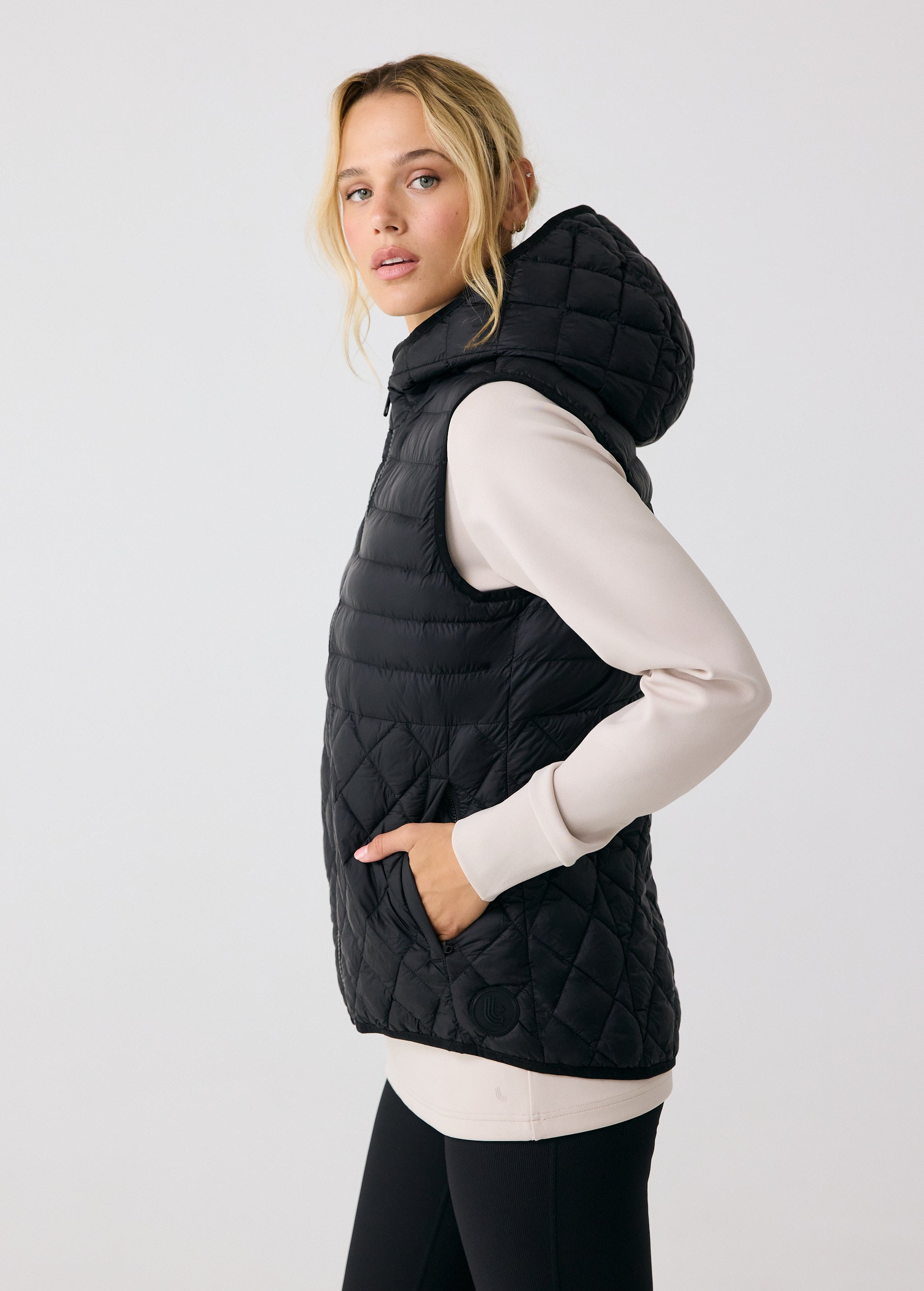 Lolë The Base Insulated Packable Vest in black