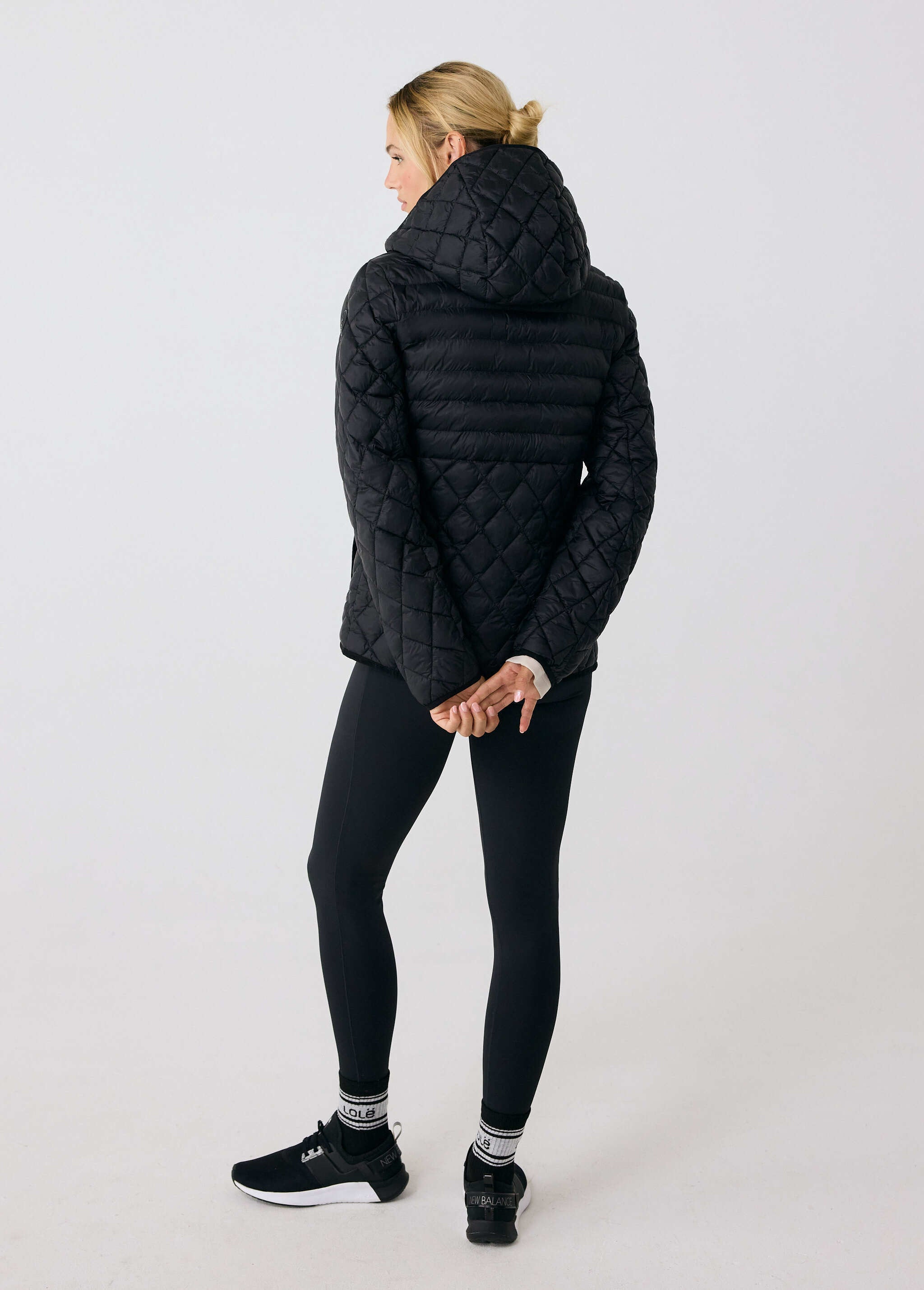 Lolë The Base Insulated Jacket in black