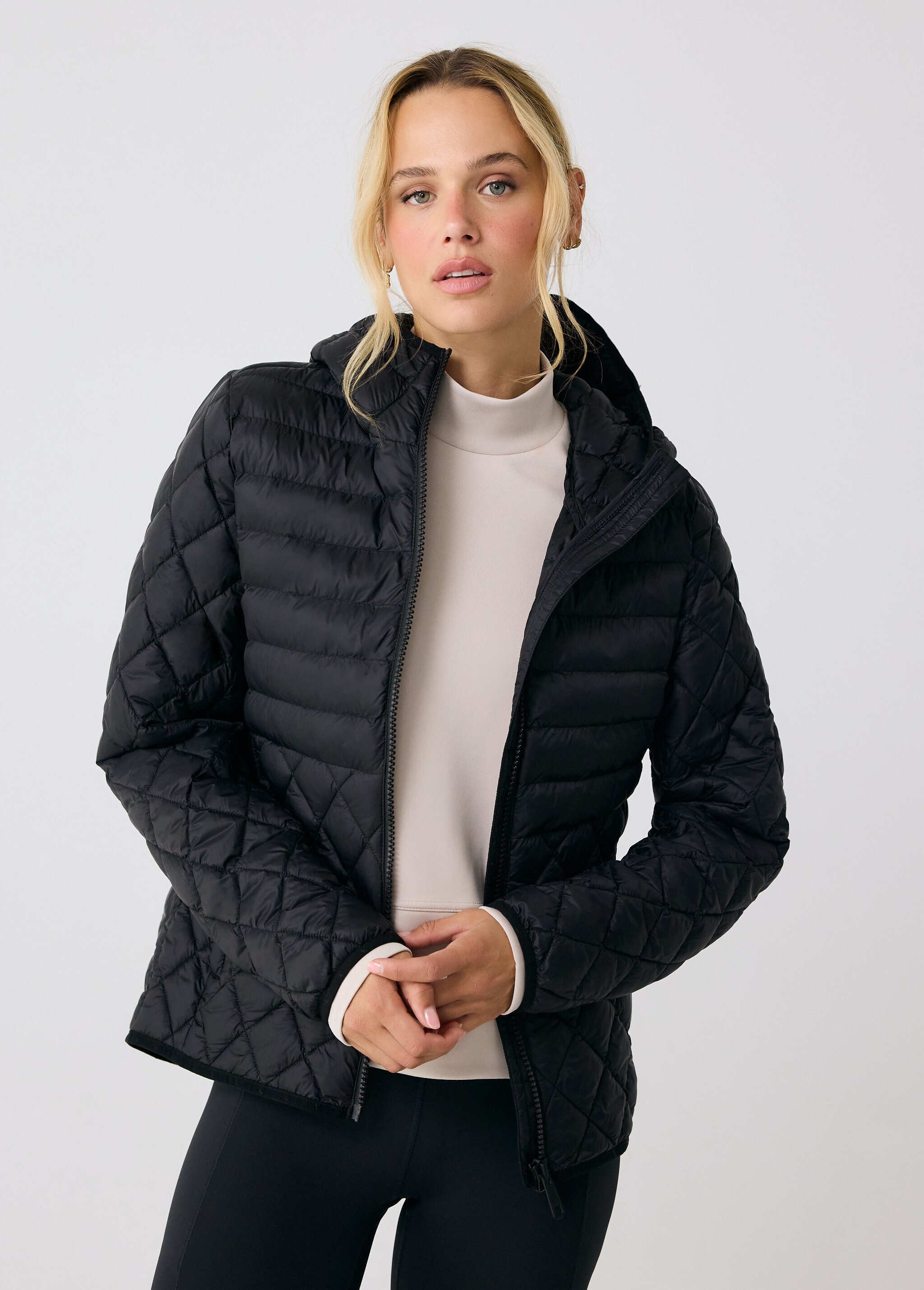 Lolë The Base Insulated Jacket in black