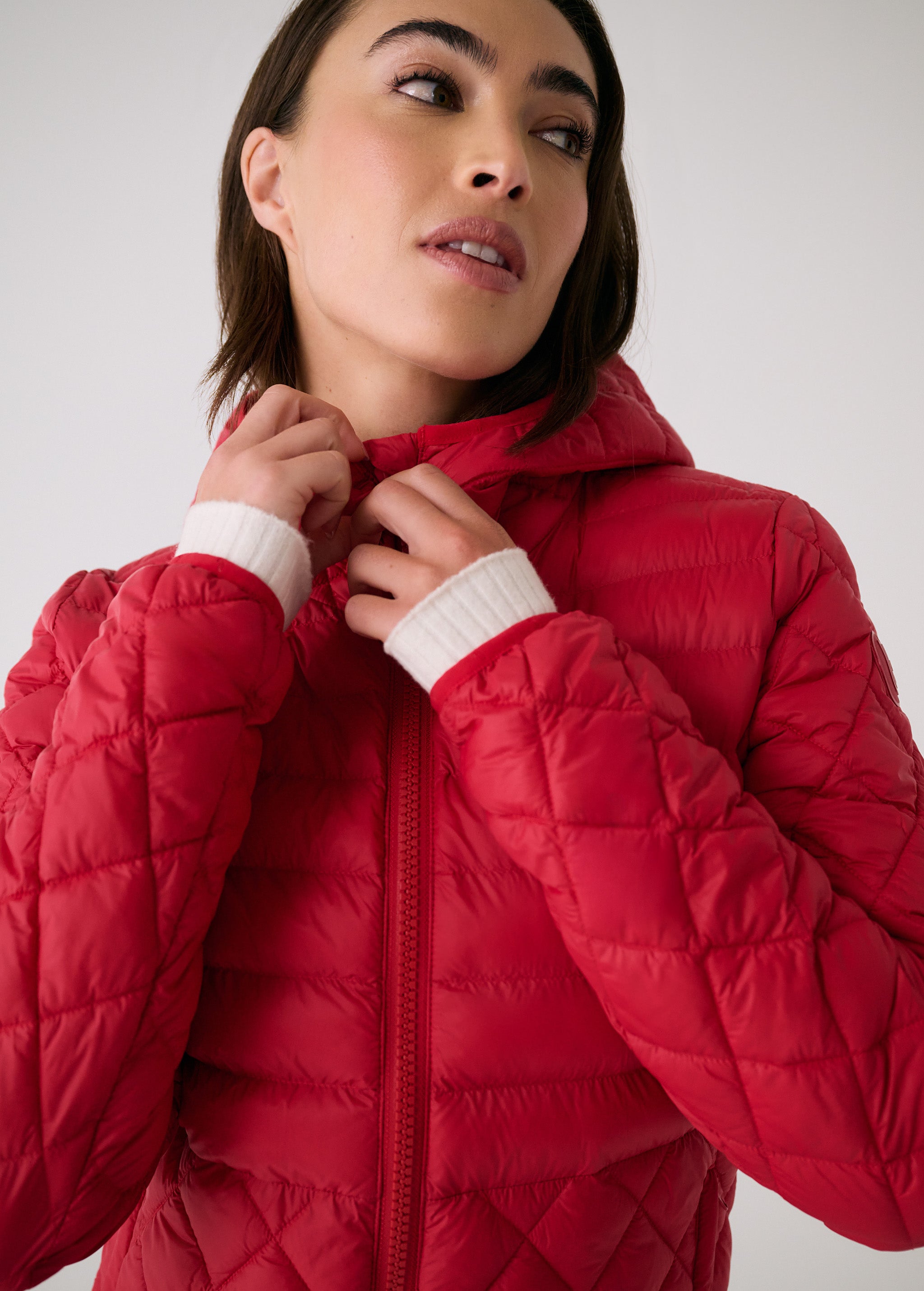 Lolë The Base Insulated Jacket in Crimson red