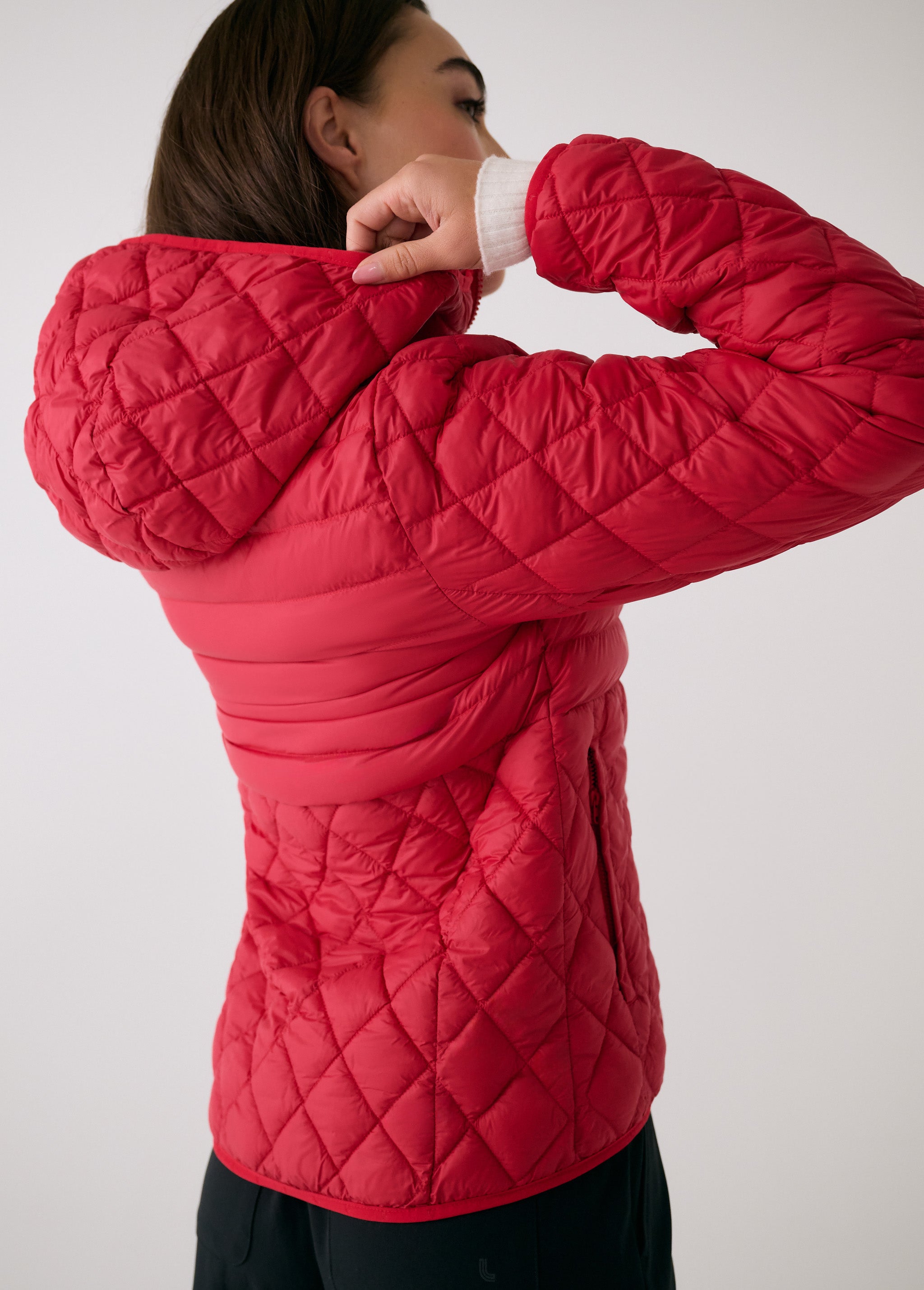 Lolë The Base Insulated Jacket in Crimson red