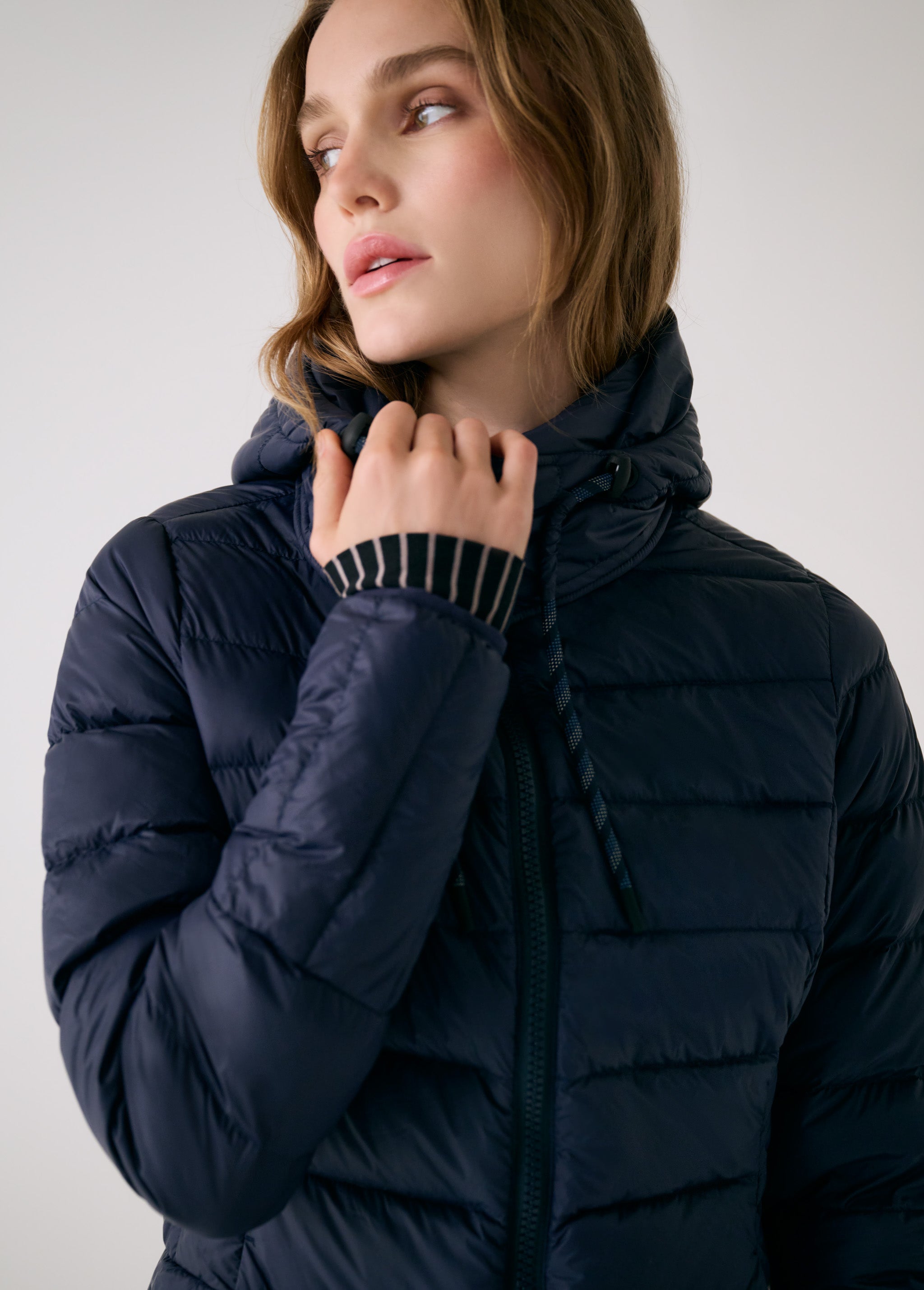 Lolë Claudia Down Jacket in Outerspace navy