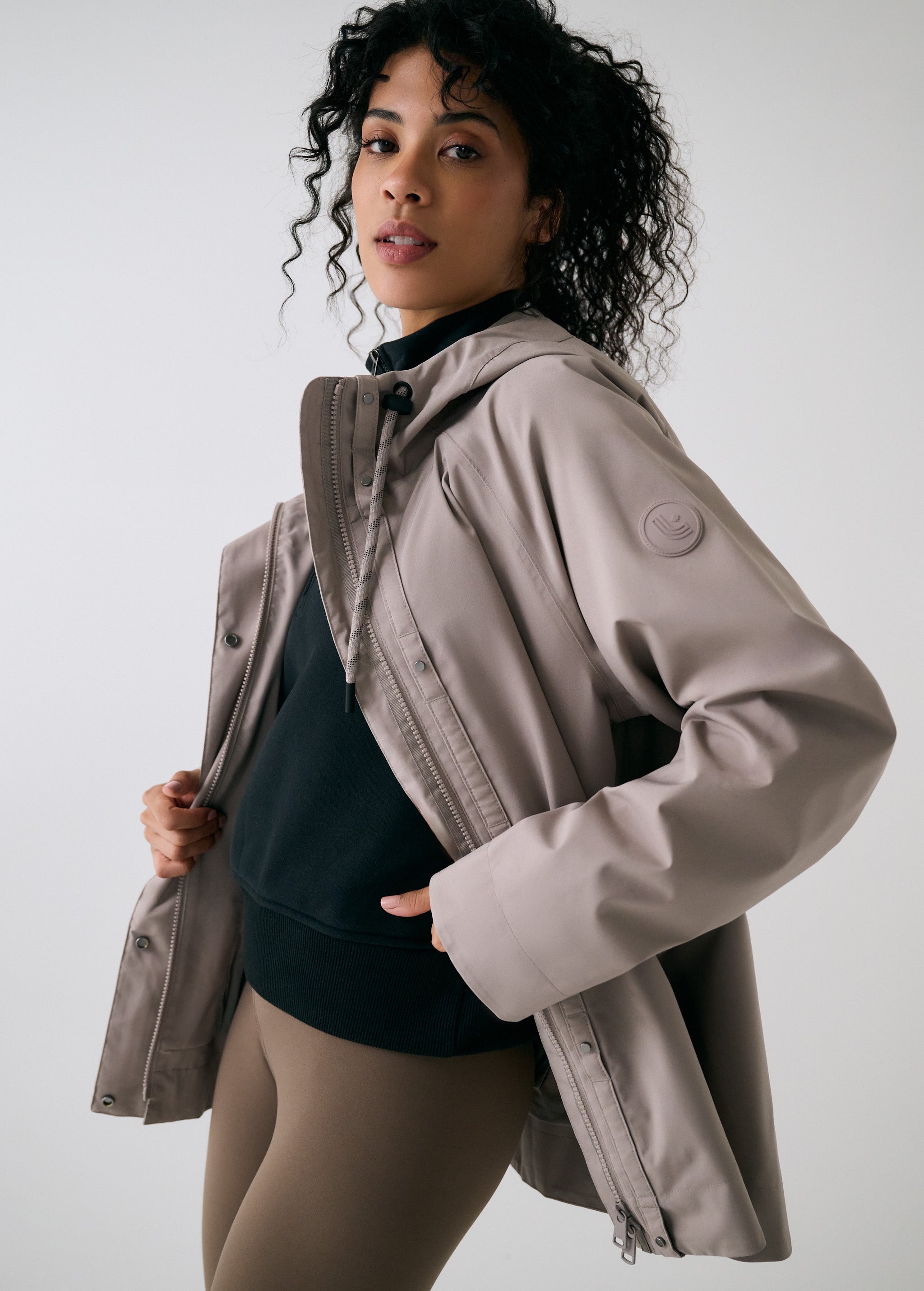 Lolë Lachine Rain Jacket in Pebble taupe