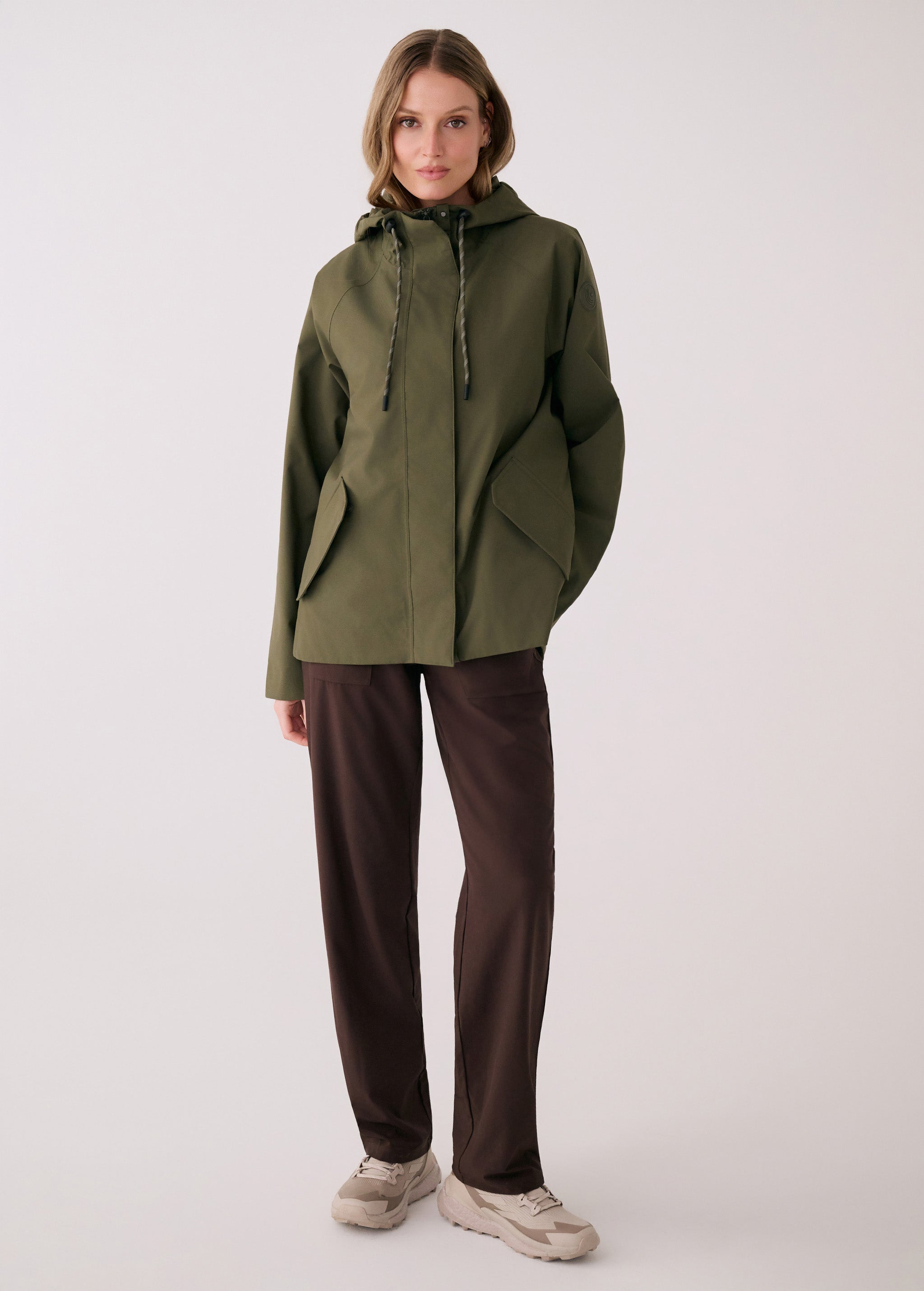 Lolë Lachine Rain Jacket in Moss olive green
