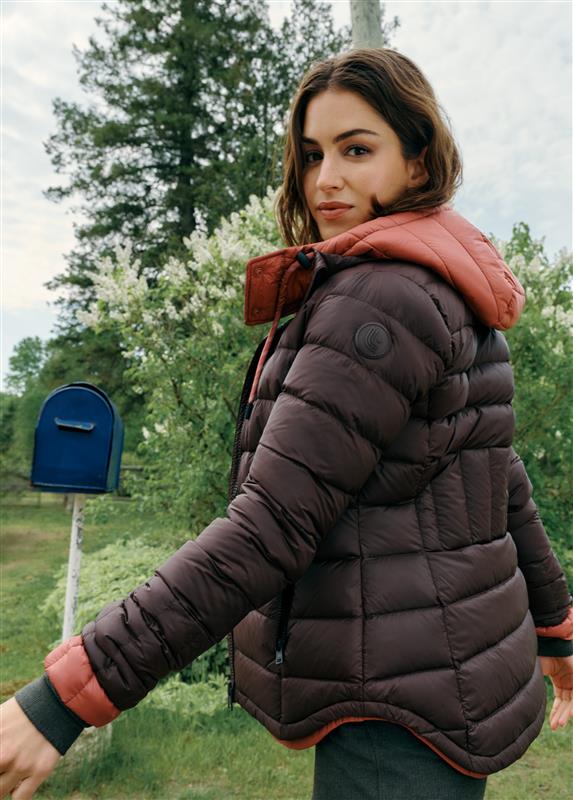 Lolë Emeline Down Jacket in Java dark brown