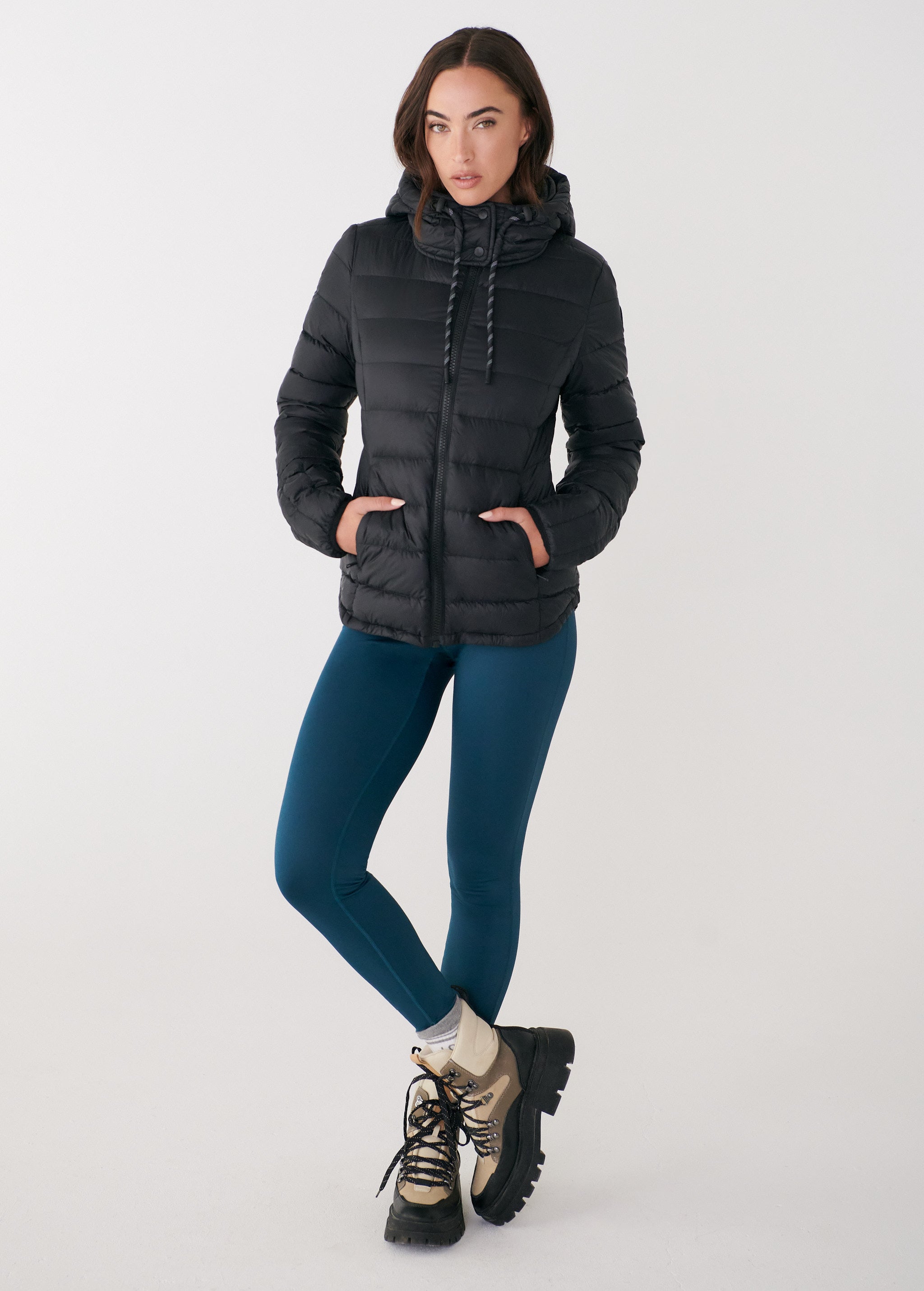 Lolë Emeline Down Jacket in black