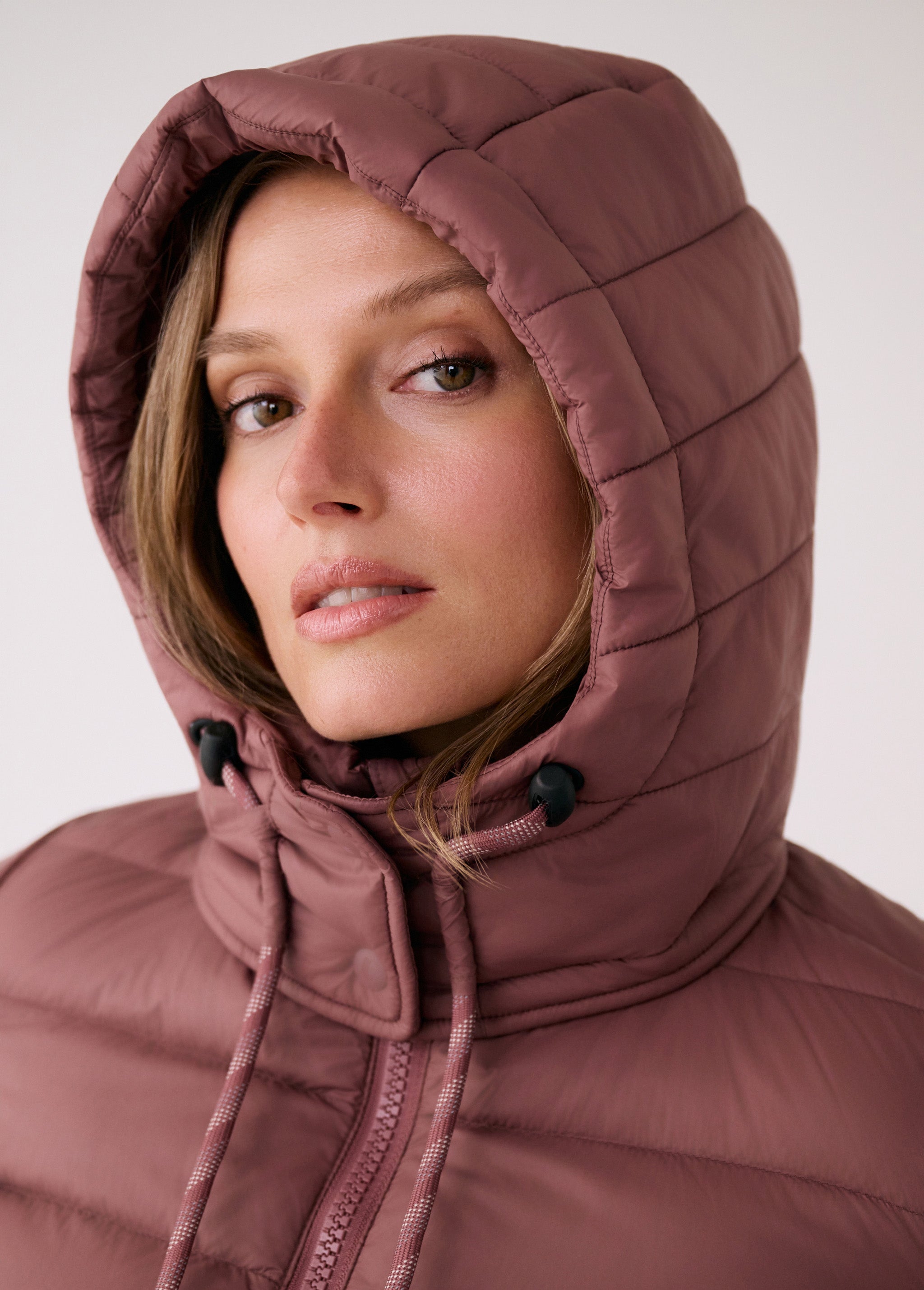 Lolë Emeline Down Jacket in Mauveberry dusty rose