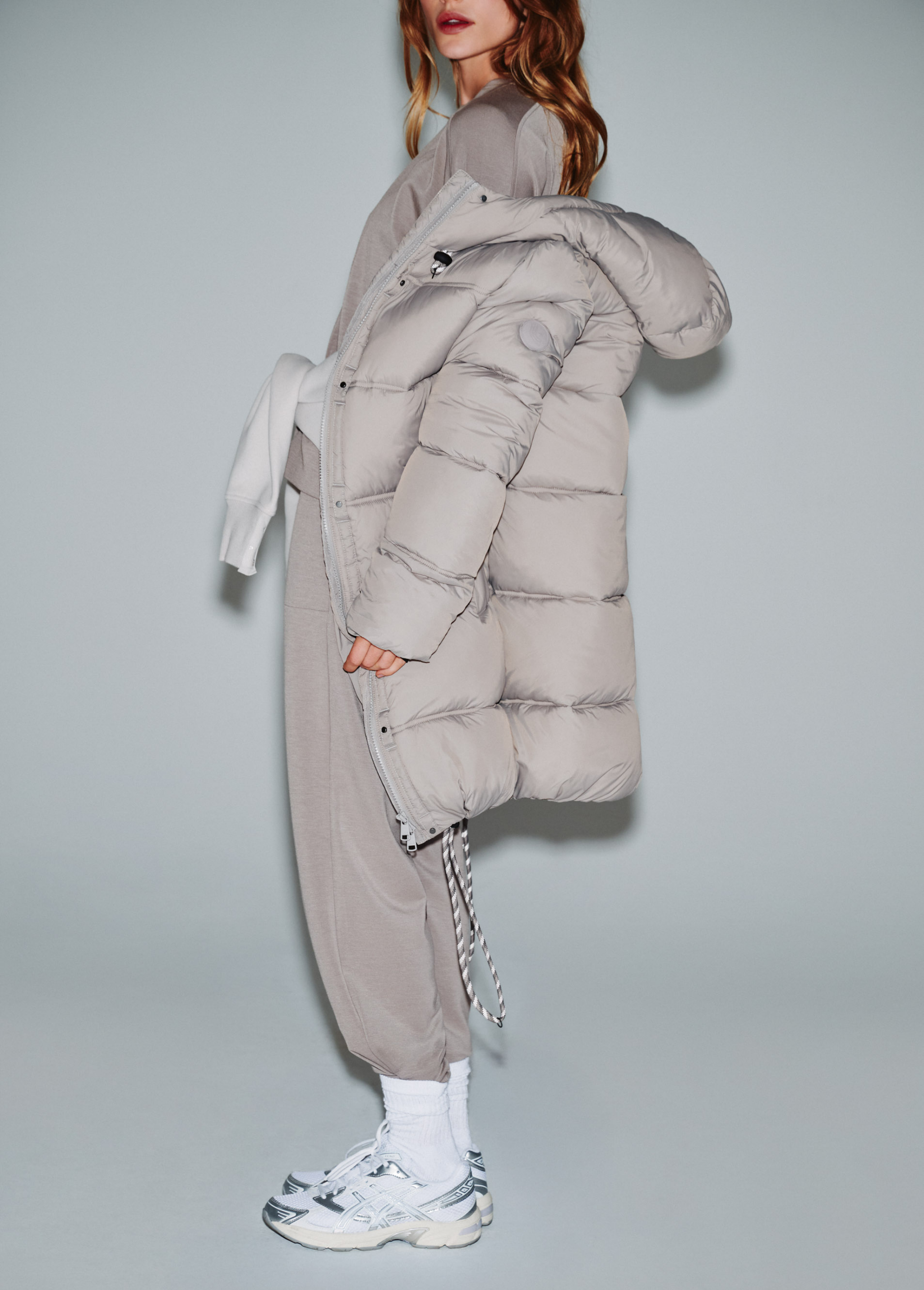 Lolë Modern Puffer Synth Down Jacket in Pebble taupe