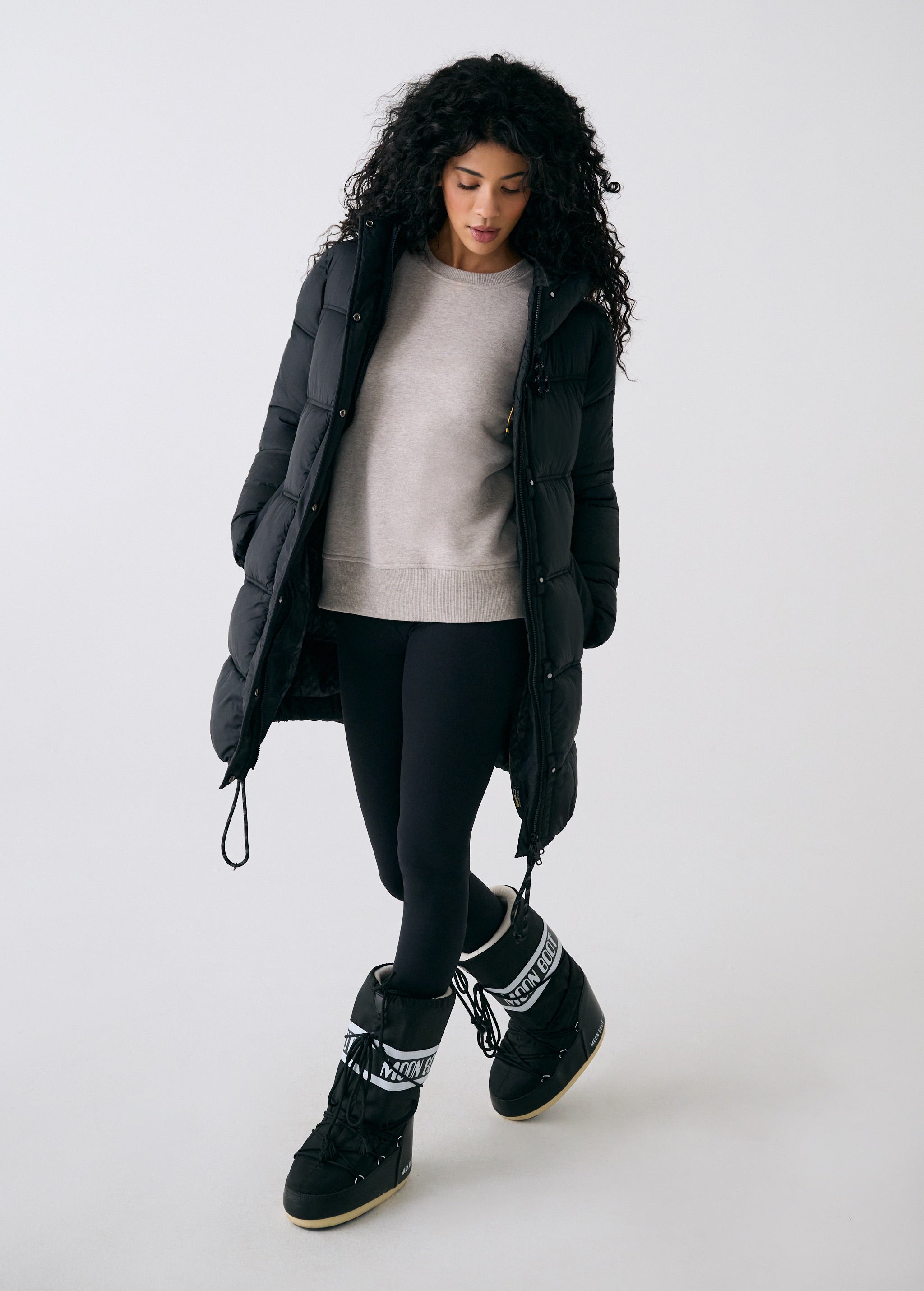 Lolë Modern Puffer Synth Down Jacket in black