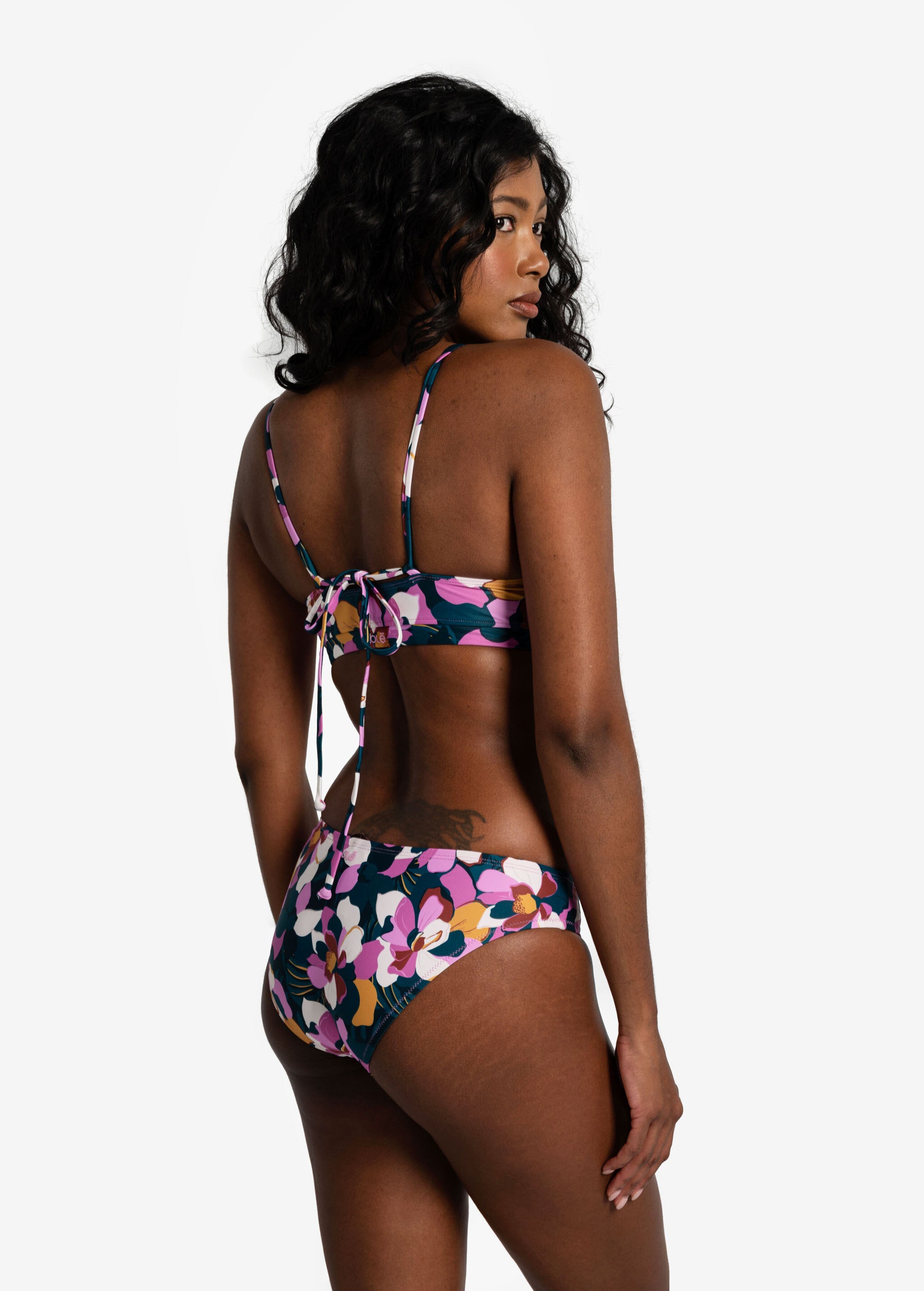 Lolë Caribbean Bottom in navy floral print