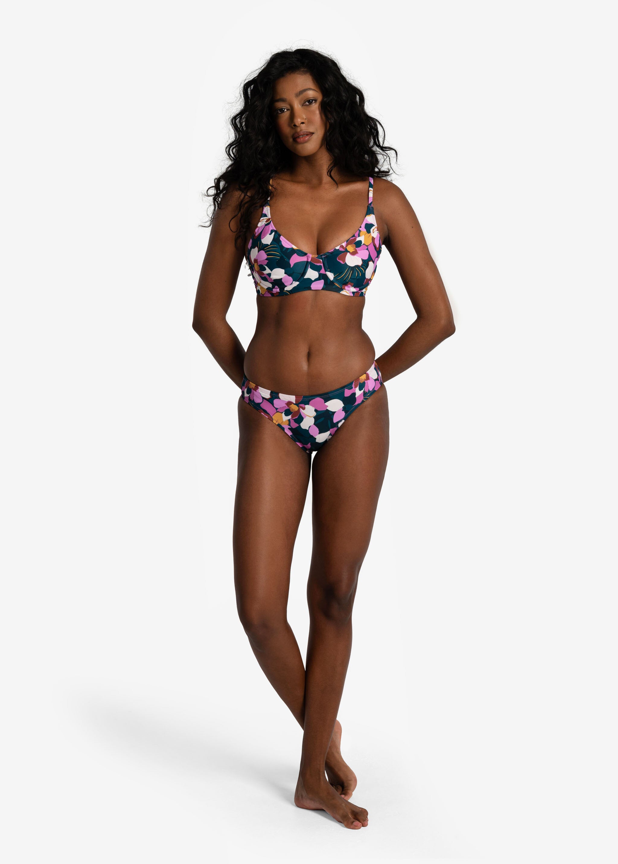 Lolë Caribbean Bottom in navy floral print