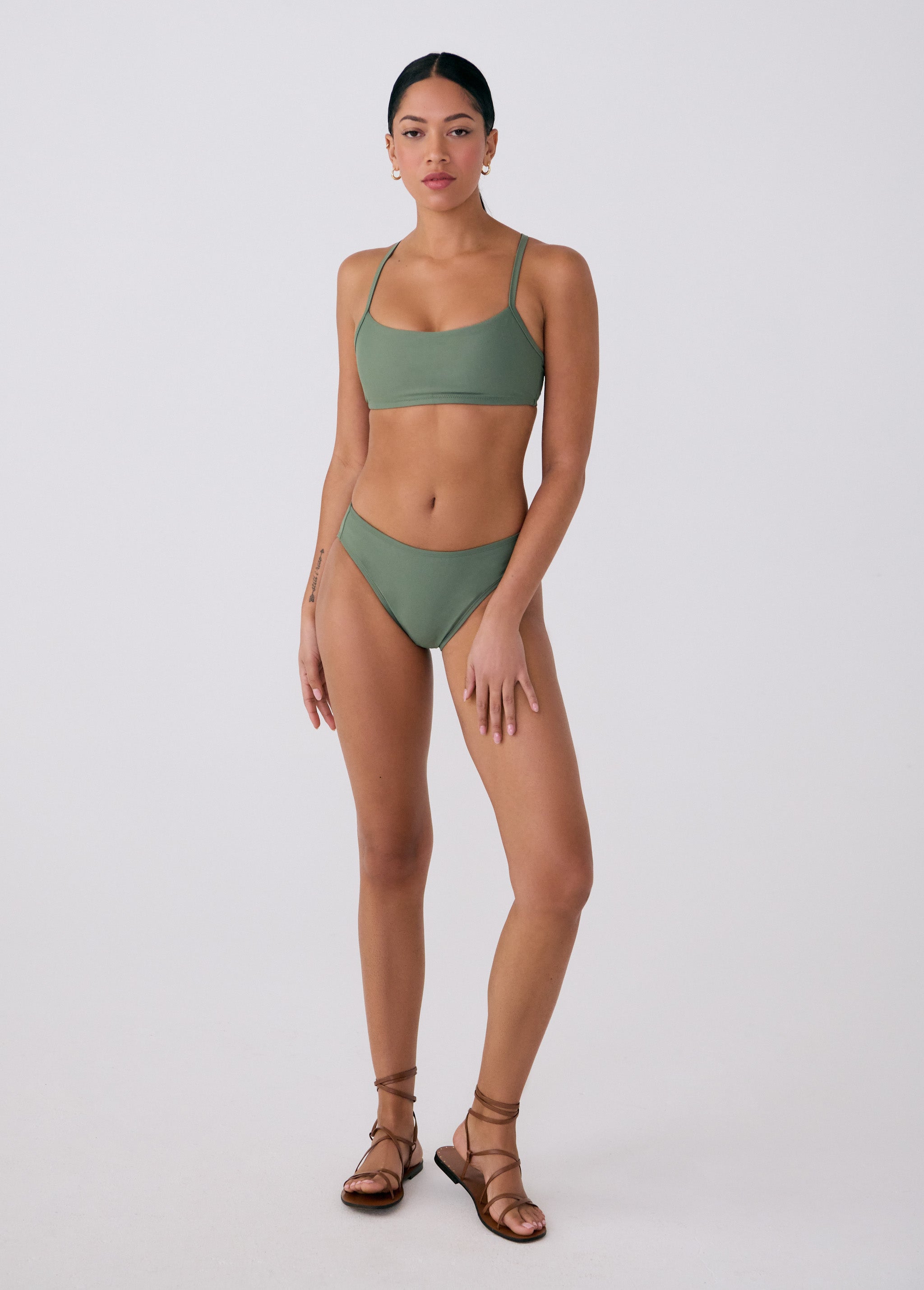 Lolë Ocean Bottom in Army olive green