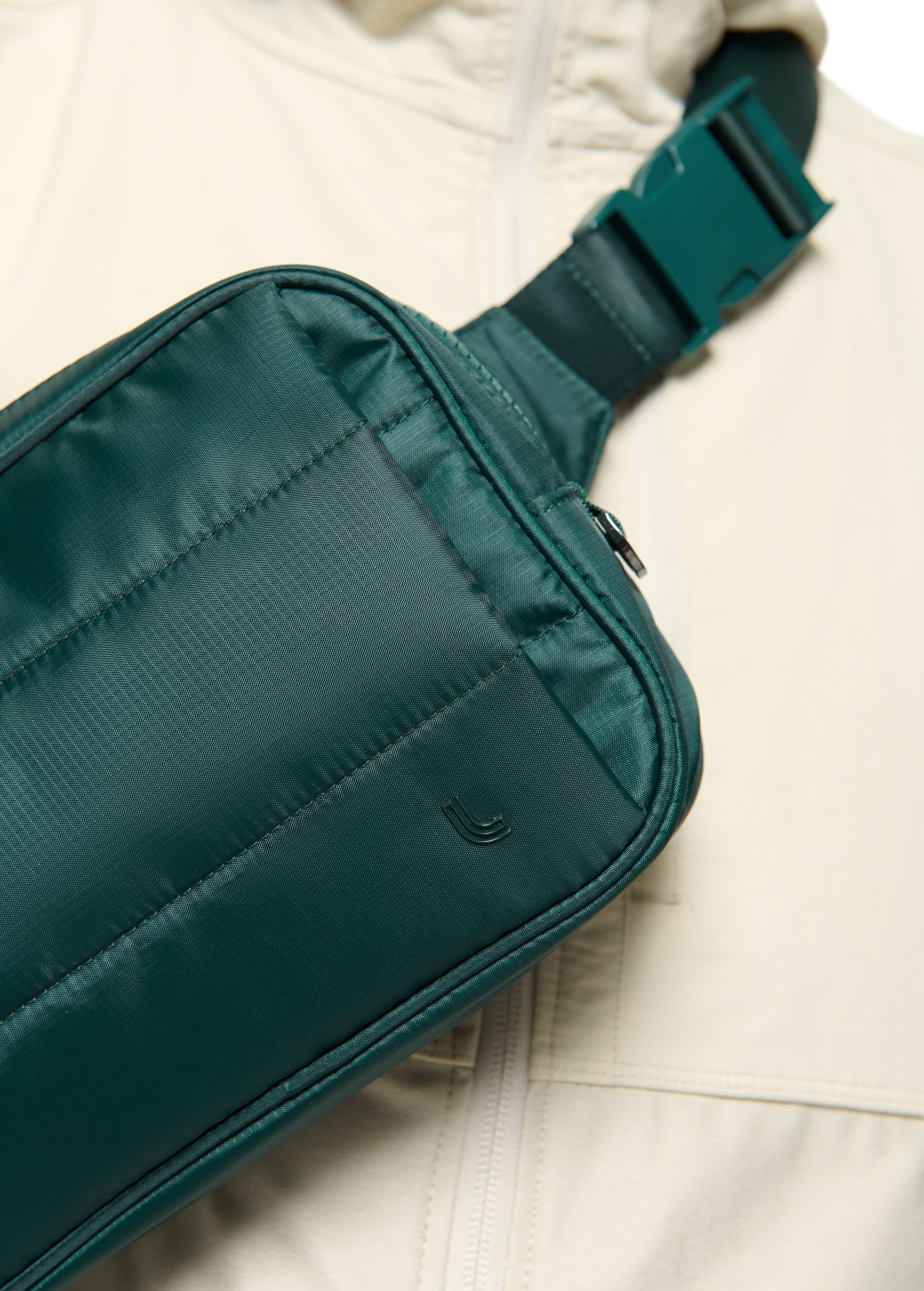 Lolë Handwarmer Belt Bag