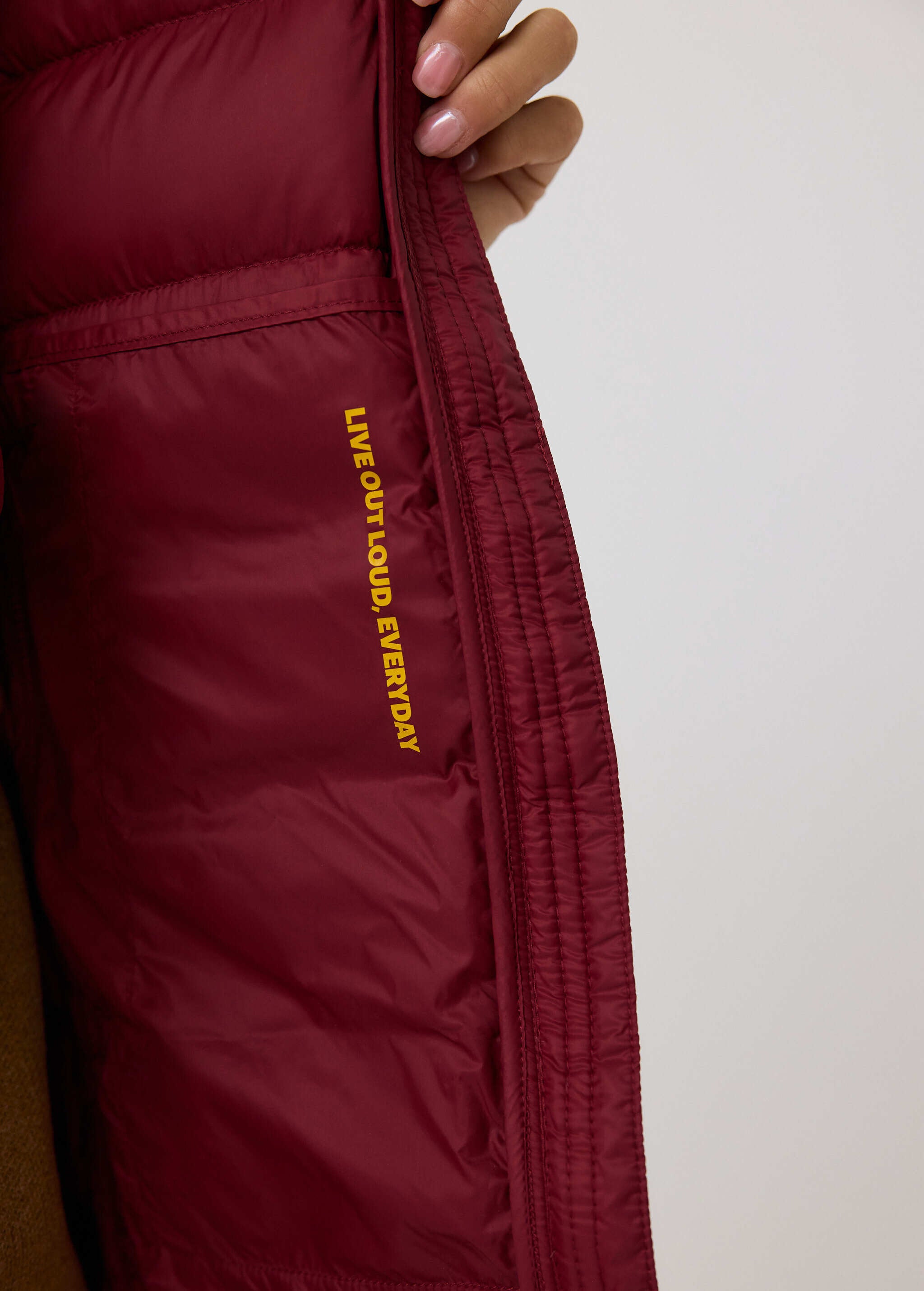 Lolë Claudia Down Jacket in red