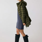 Lolë Claudia Down Jacket in Moss olive green