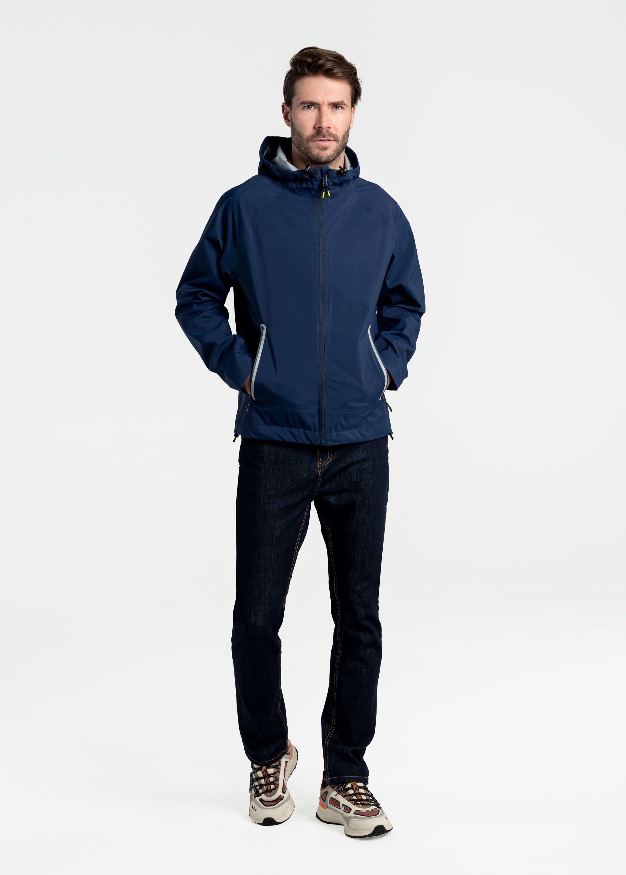 Lolë Dash Jacket in navy — with this jacket, there's no off-season for your outdoor adventures
