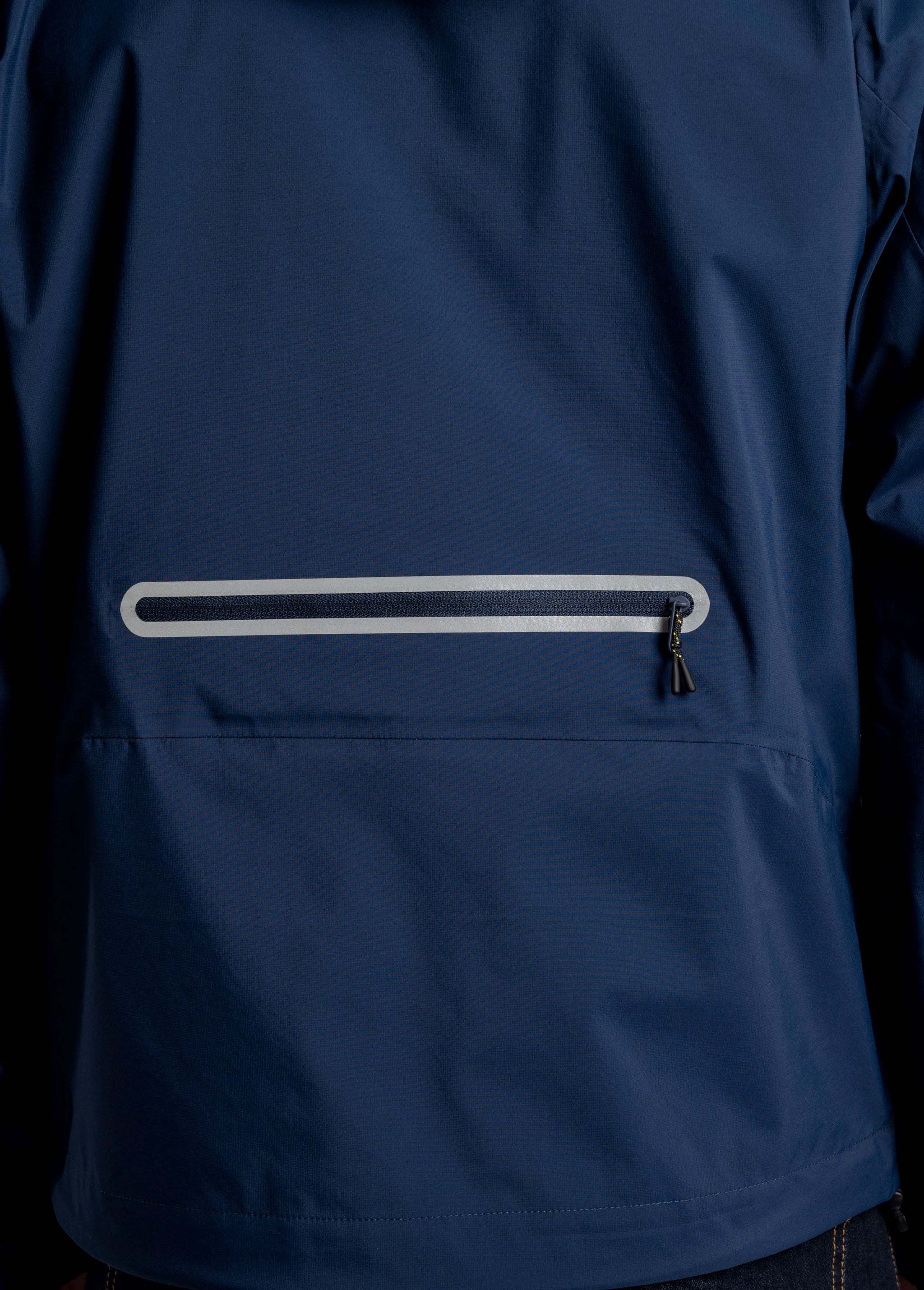 Lolë Dash Jacket in navy — with this jacket, there's no off-season for your outdoor adventures